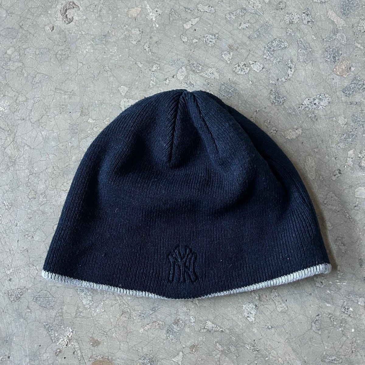 New Era New Era Yankees Beanie Knit Hat Navy Y2K Size ONE SIZE - 3 Thumbnail
