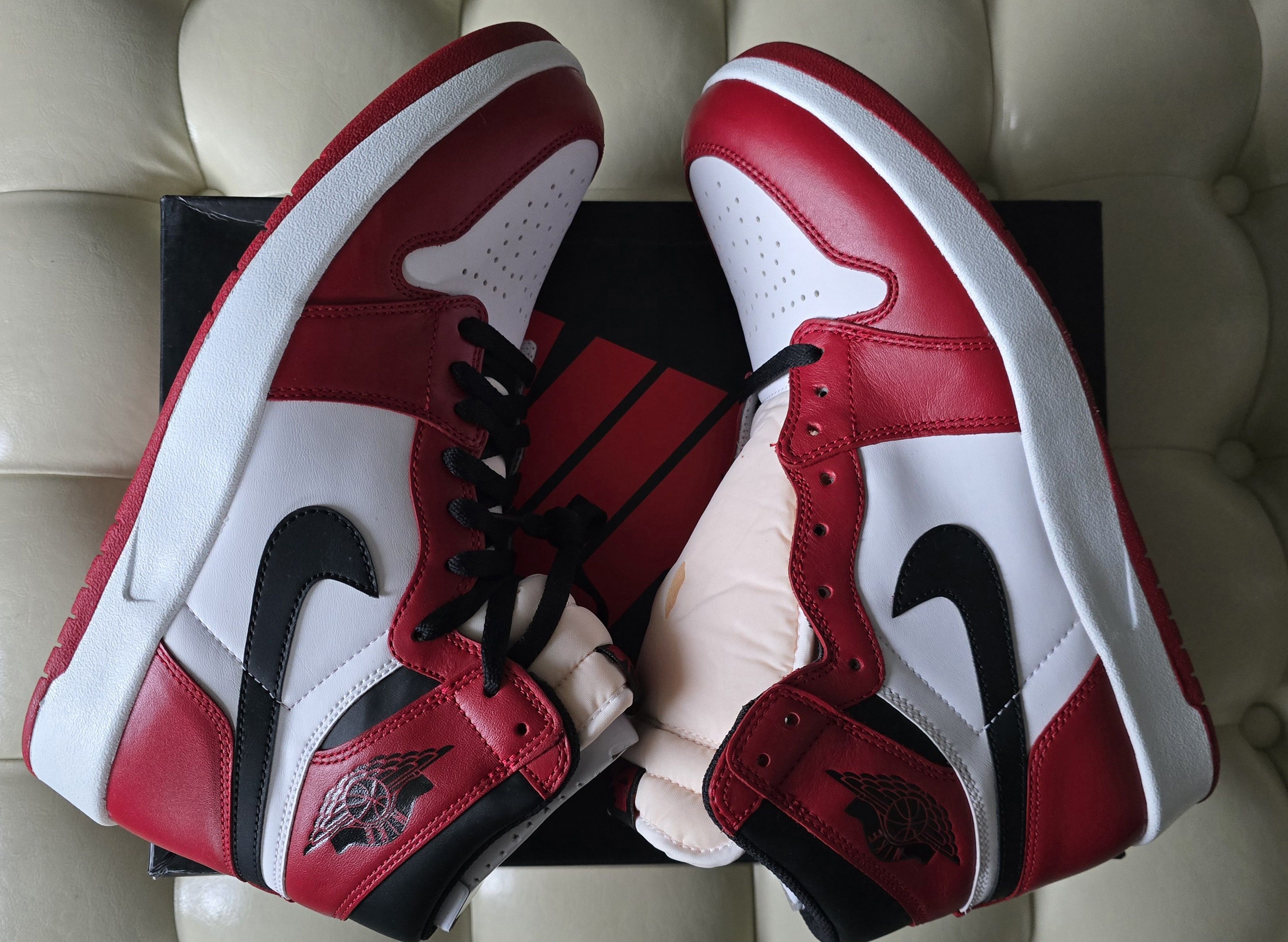 Jordan Brand Size 10.5 - Air Jordan 1.5 Chicago Size US 10.5 / EU 43-44 - 1 Thumbnail