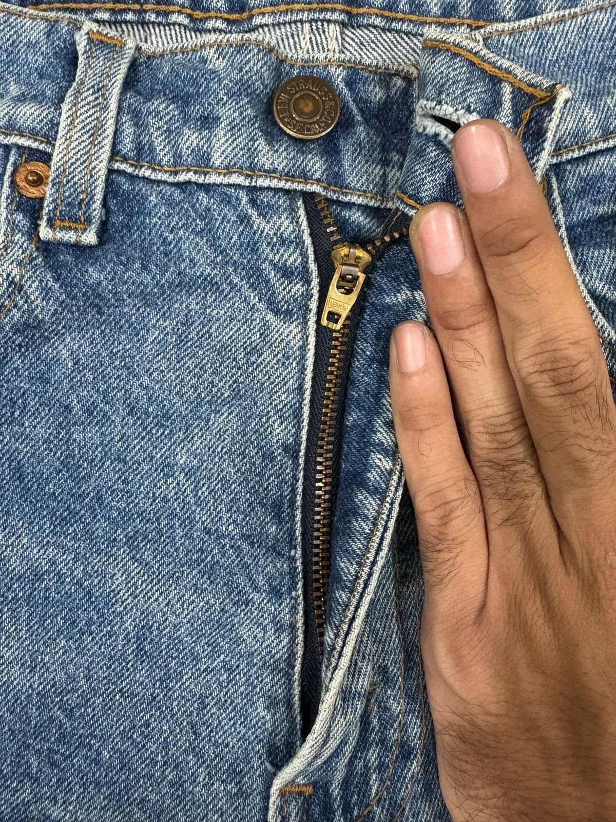 Levi's Vintage 80s Levis 505 Faded Blue Wash Distress Jeans Size US 29 - 3 Thumbnail
