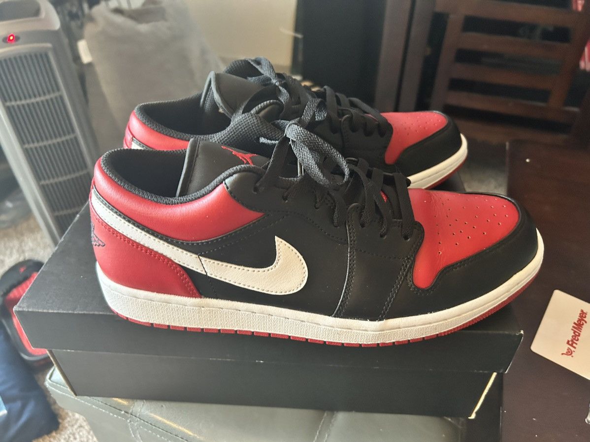 Jordan Brand × Nike Air Jordan 1 Low Size US 11 / EU 44 - 1 Thumbnail