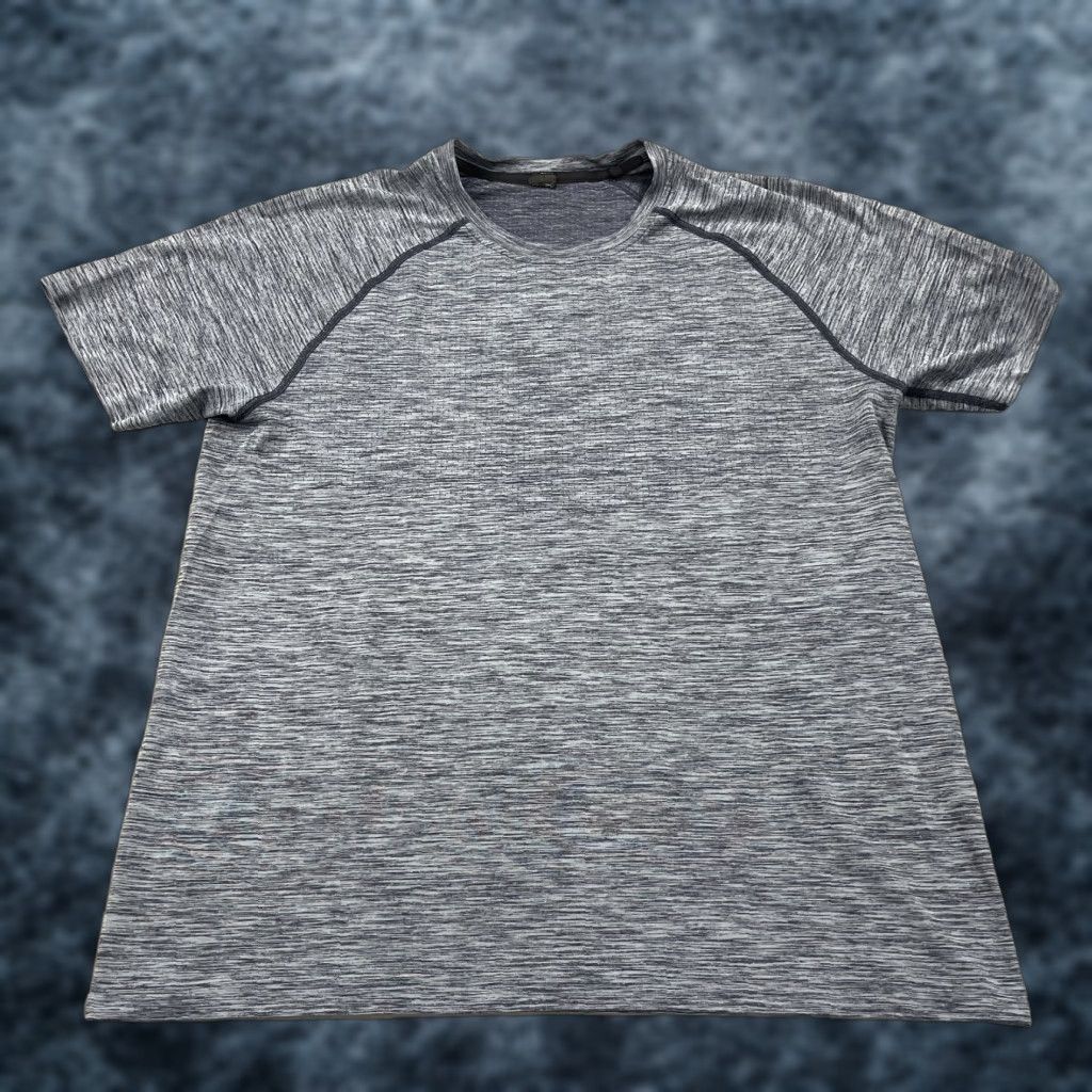 Rhone Rhone Shirt Mens L Blue Reign Heather Activewear Gym Tech Tee Stretch Size US L / EU 52-54 / 3 - 1 Thumbnail
