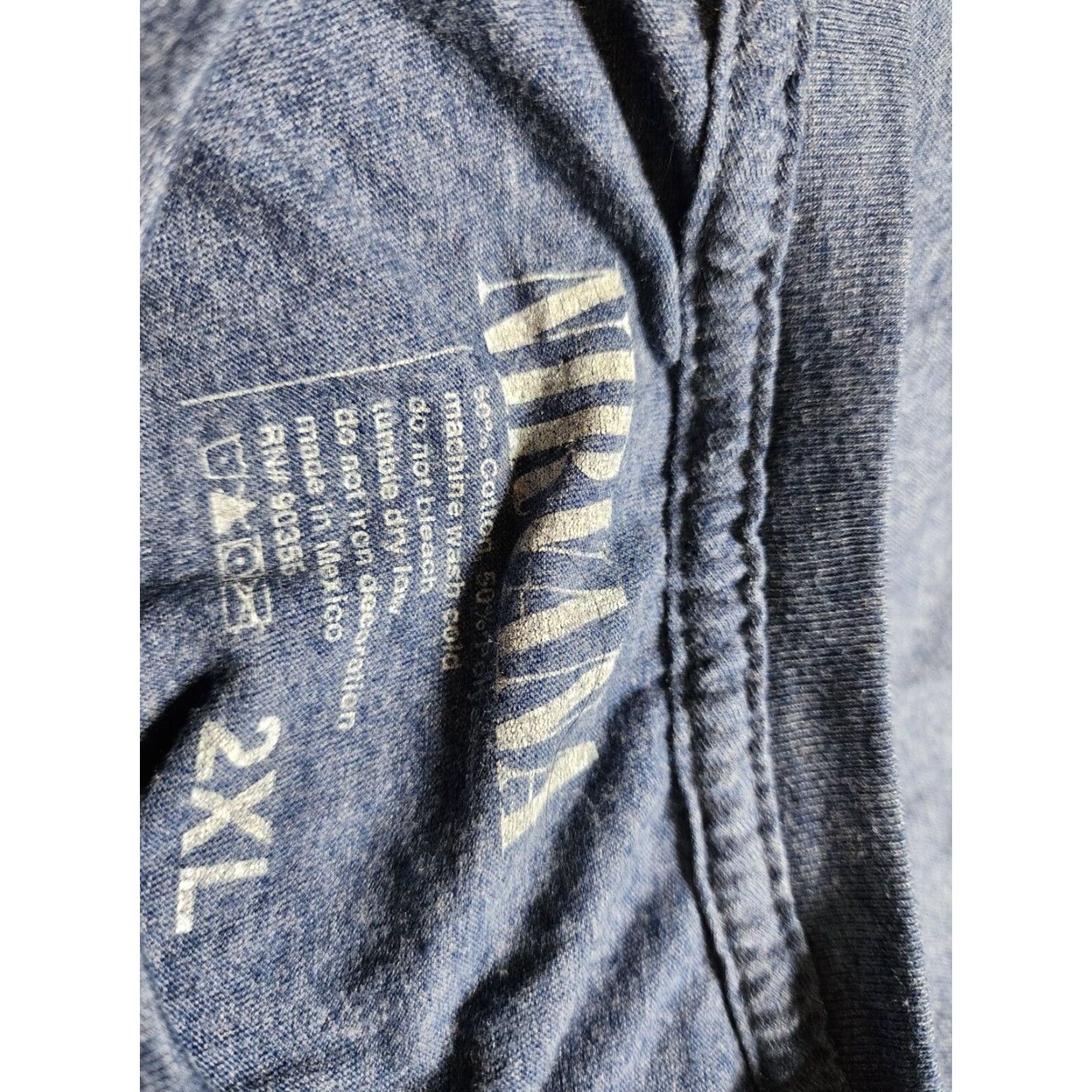 Vintage VINTAGE Nirvana T-Shirt Mens 2XL Officially Licensed Kurt Cobain Smiley Rock Band Graphic Print Crew Neck Blue 90s Retro Vintage Music Shirt Mens Size US XXL / EU 58 / 5 - 4 Thumbnail