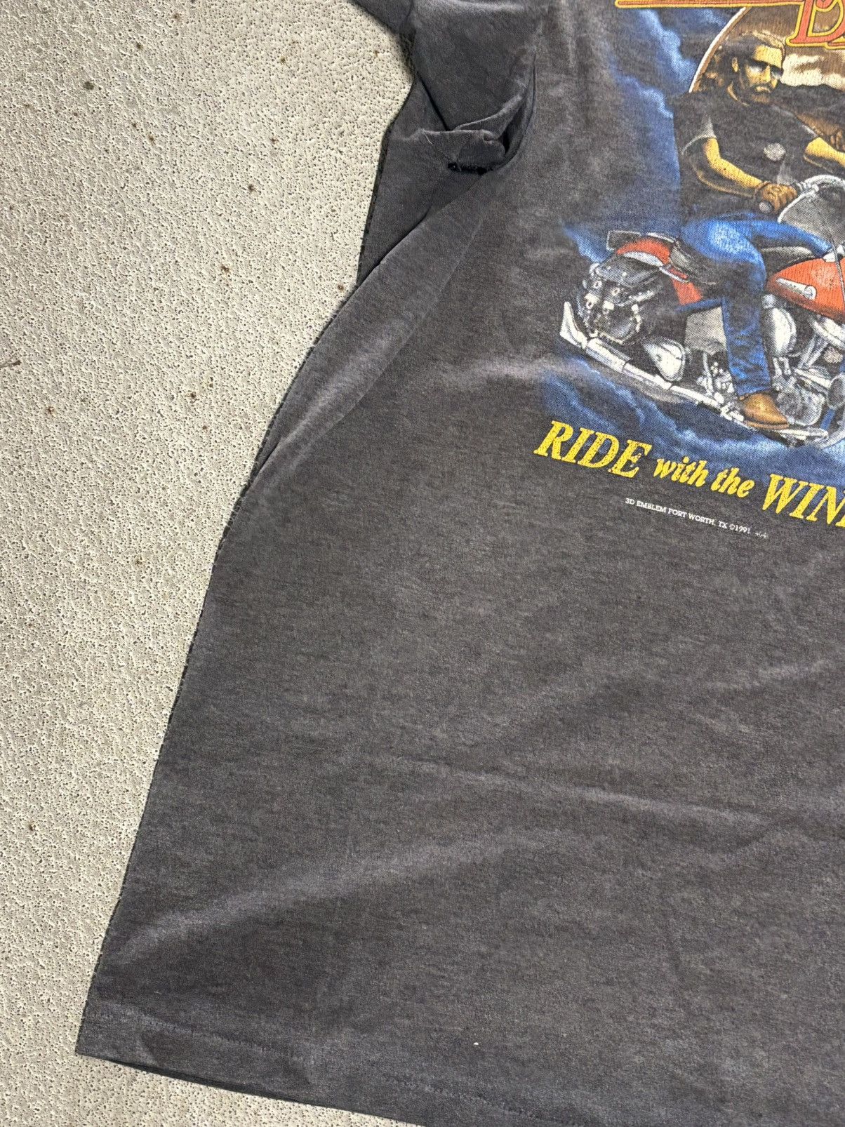 Harley Davidson (DISTRESSED) 1991 HARLEY DAVIDSON 3D EMBLEM TSHIRT Size US XL / EU 56 / 4 - 3 Thumbnail