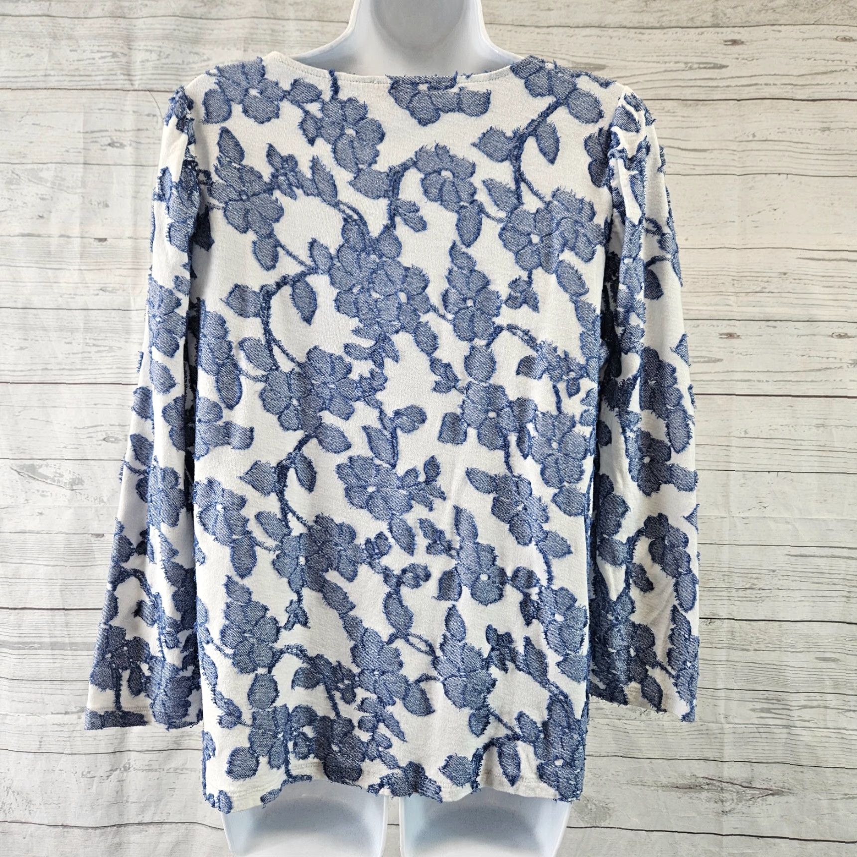 Loft LOFT Ann Taylor Womens Blouse Top Blue White Floral Textured Cotton Blend Size Large L Scoop Neck Holiday 90s? Size L / US 10 / IT 46 - 4 Thumbnail