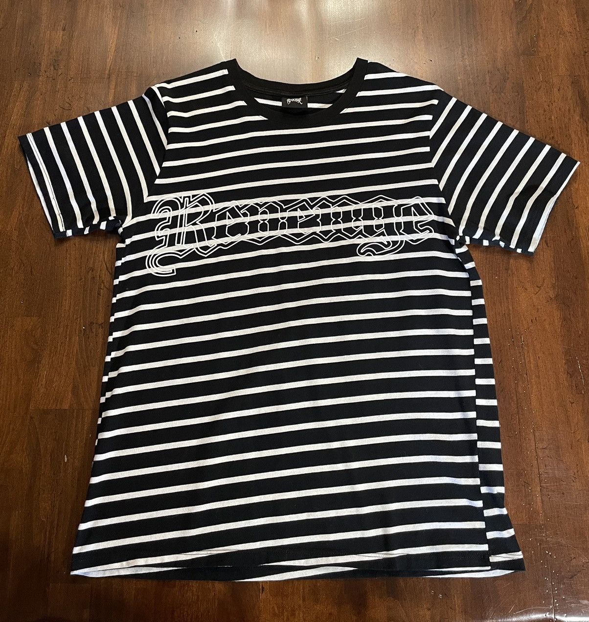 Revenge Revenge Striped Outline Logo Tee Size US M / EU 48-50 / 2 - 3 Thumbnail