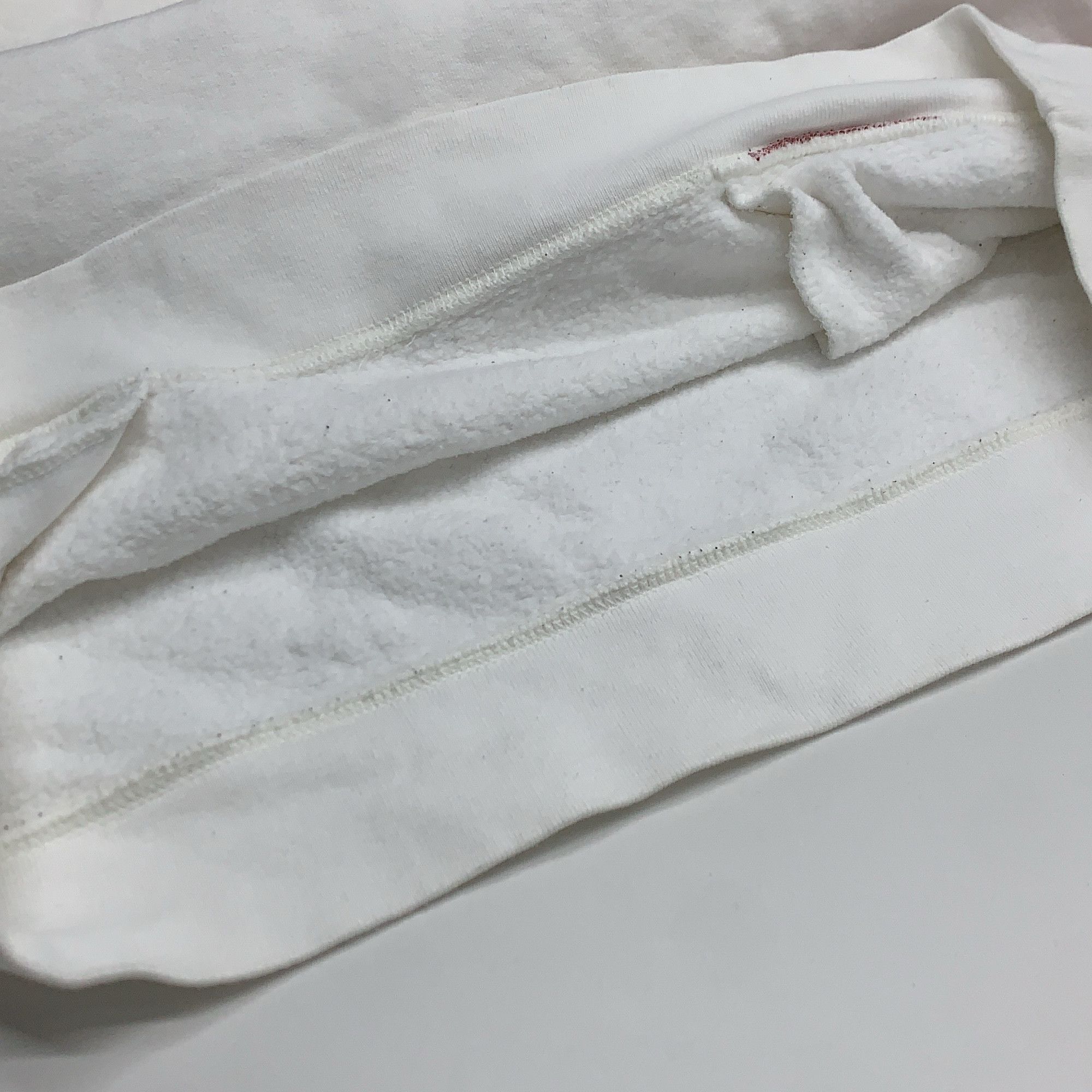 Supreme Supreme Red Patch Logo Hoodie White Size L. Size US L / EU 52-54 / 3 - 6 Thumbnail