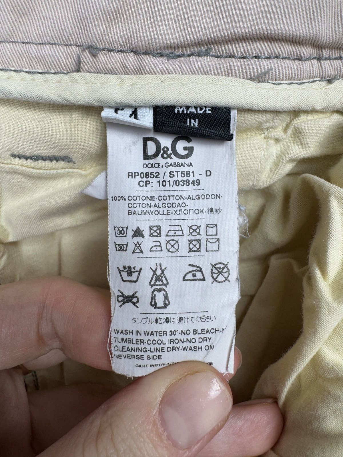 Dolce & Gabbana Dolce & Gabbana y2k beige fade utility military cargo shorts Size US 38 / EU 54 - 15 Thumbnail