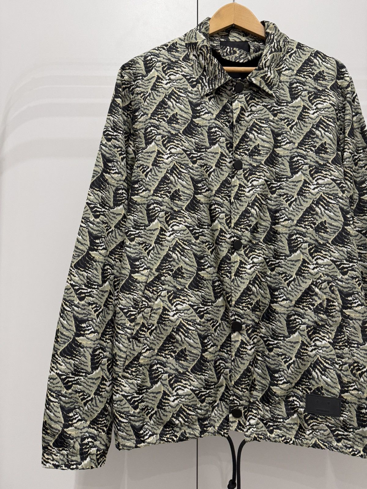 Acne Studios Acne Studios Tony Face Himalayan Tiger Camo Light Jacket Size US M / EU 48-50 / 2 - 5 Thumbnail