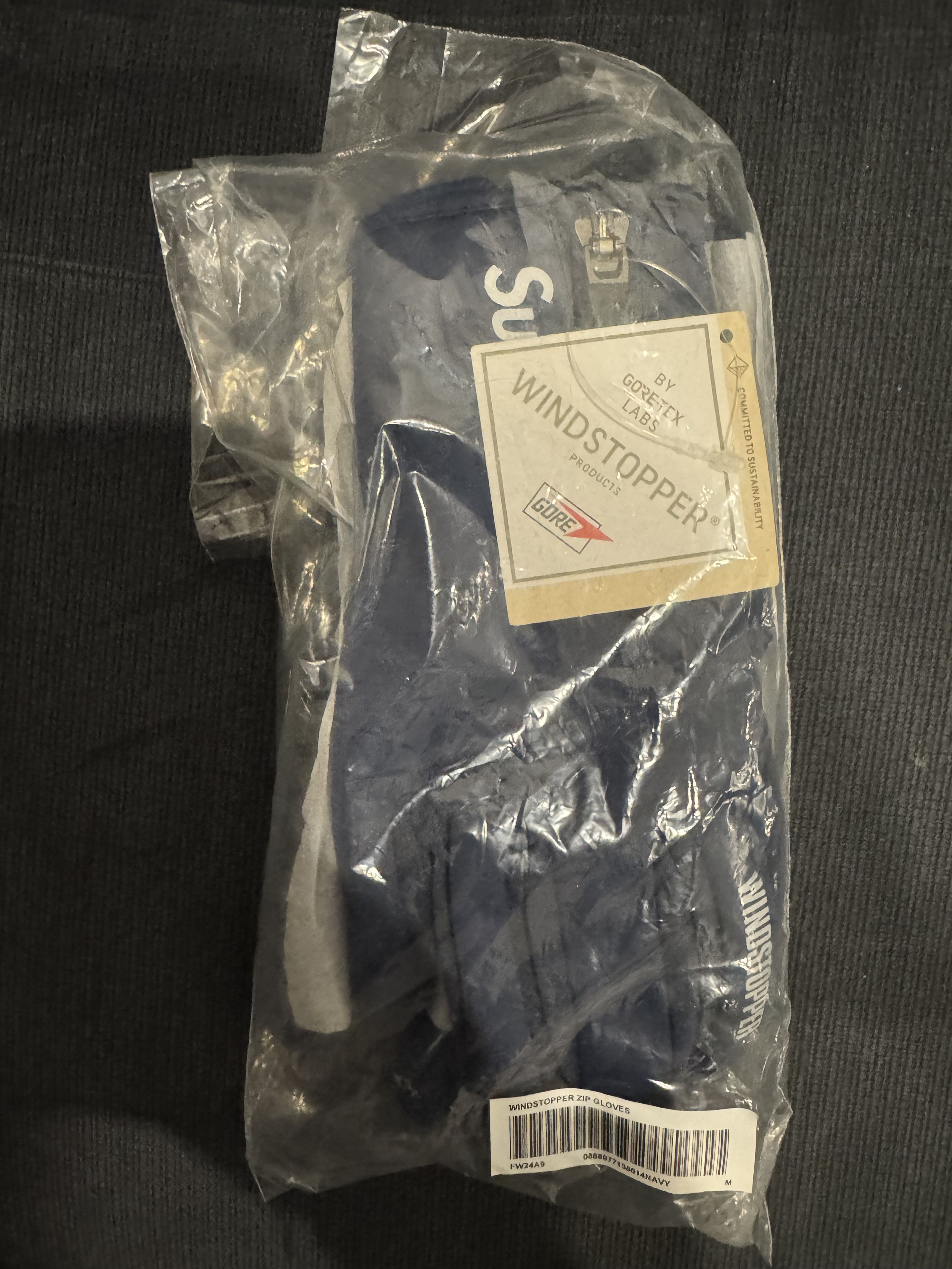 Supreme Windstopper Gloves navy Size 34 - 2 Thumbnail