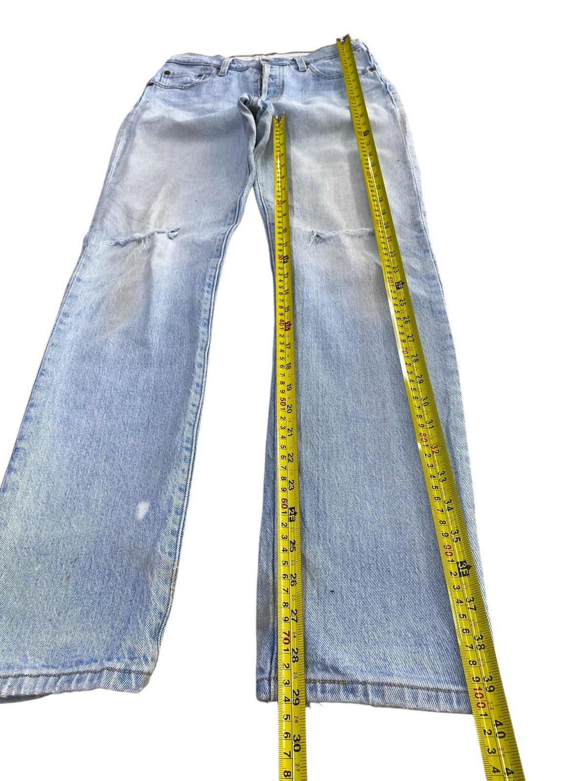 Levi's Vintage Levi’s Blue Light Wash Style Ripped Jeans Size US 26 / EU 42 - 8 Thumbnail