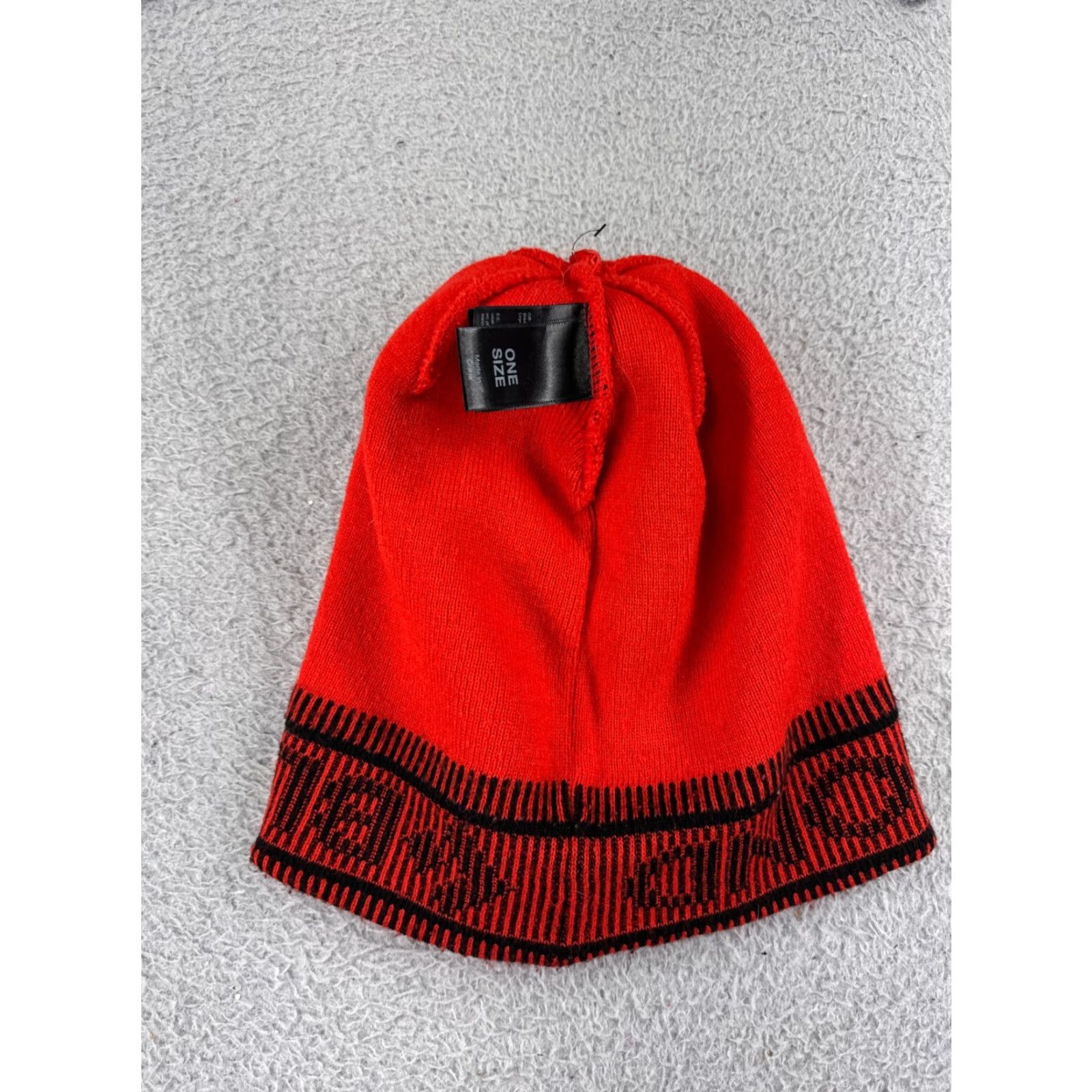 Black Diamond VINTAGE Black Diamond Beanie Hat Adult One Size Red Black Pom Knit 100% Acrylic Ski Size ONE SIZE - 4 Thumbnail