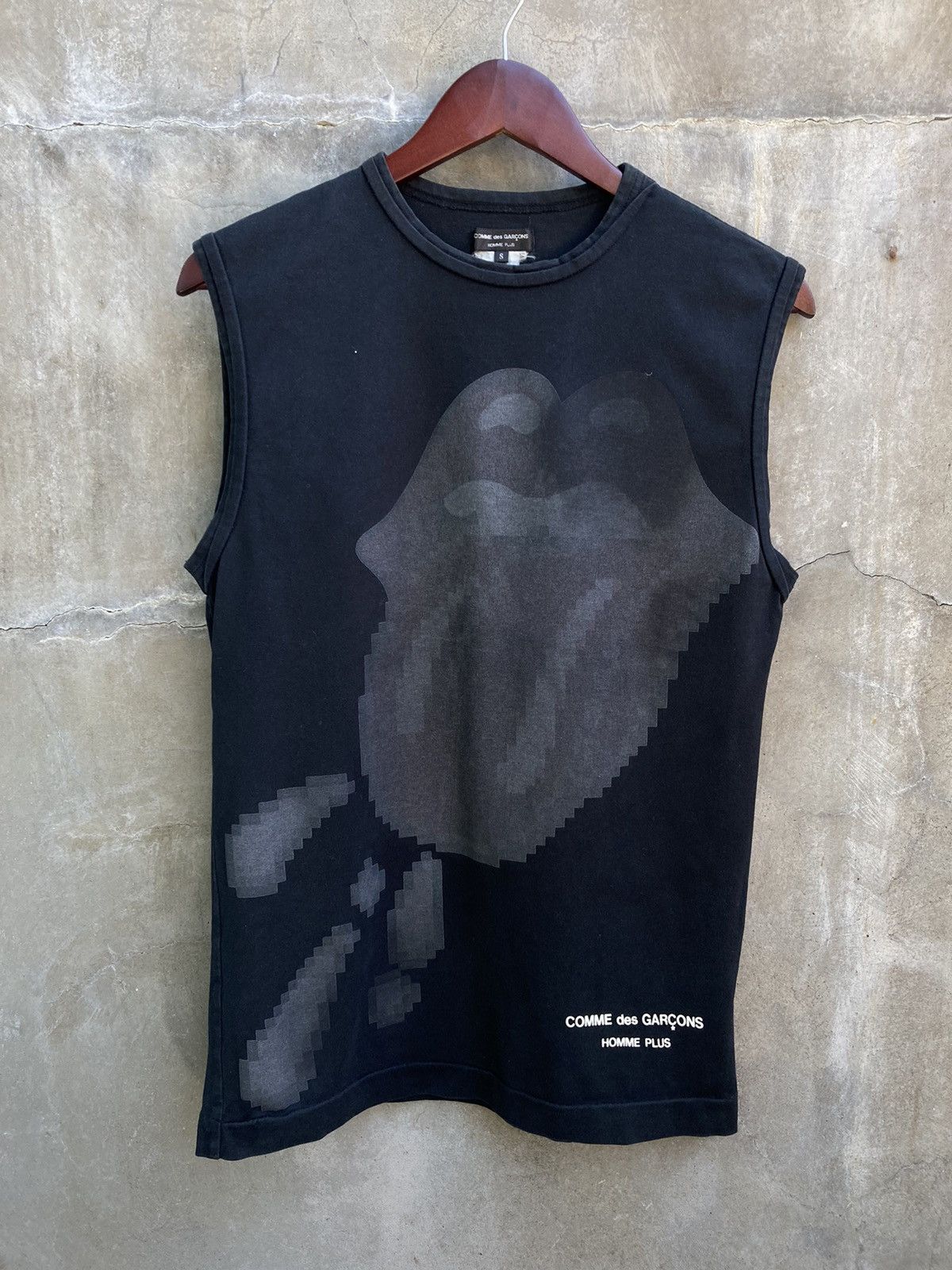 image of Comme Des Garcons Homme Plus Aw05 Rolling Stones Digital Tongue in Black, Men's (Size Small)