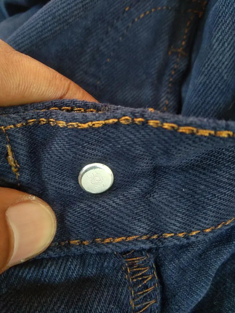Levi's × Vintage 90s Vintage Levis 501 Made In USA Straight Leg Jeans 31x34 Size US 31 - 8 Thumbnail