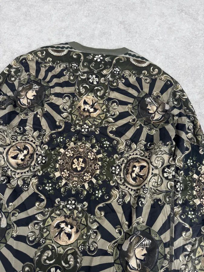 Dolce & Gabbana 2010s Dolce & Gabbana Green Fantasy World Henley Longsleeve Size US M / EU 48-50 / 2 - 6 Thumbnail