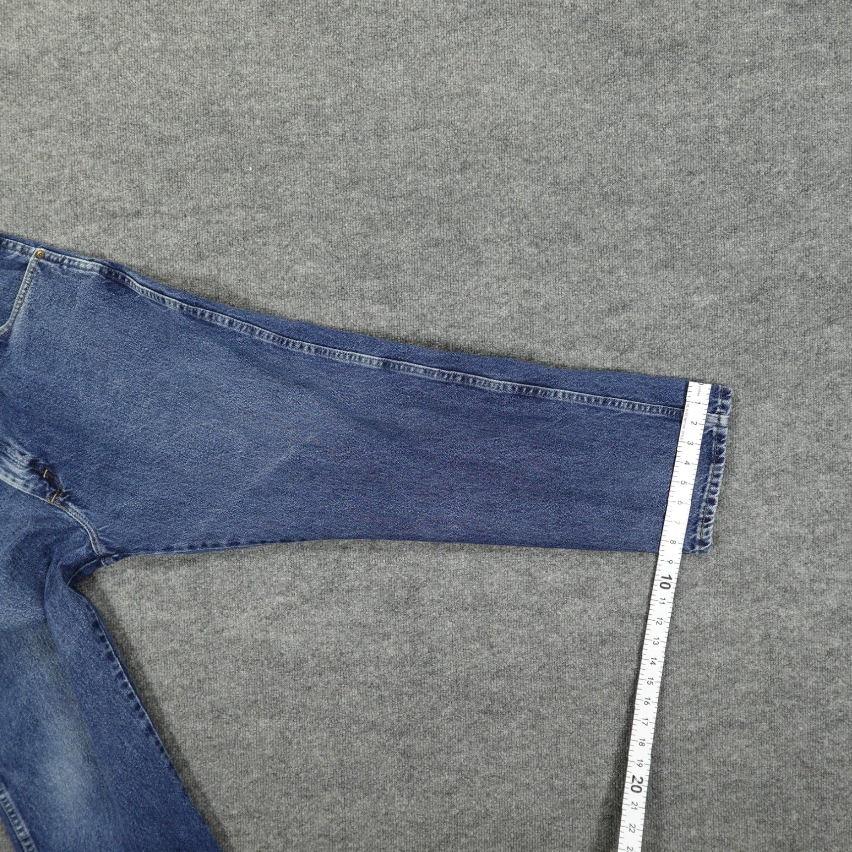 Wrangler Wrangler Jeans Mens 40x30 Blue Regular Fit Straight Leg Denim Medium Wash Size US 40 / EU 56 - 6 Thumbnail