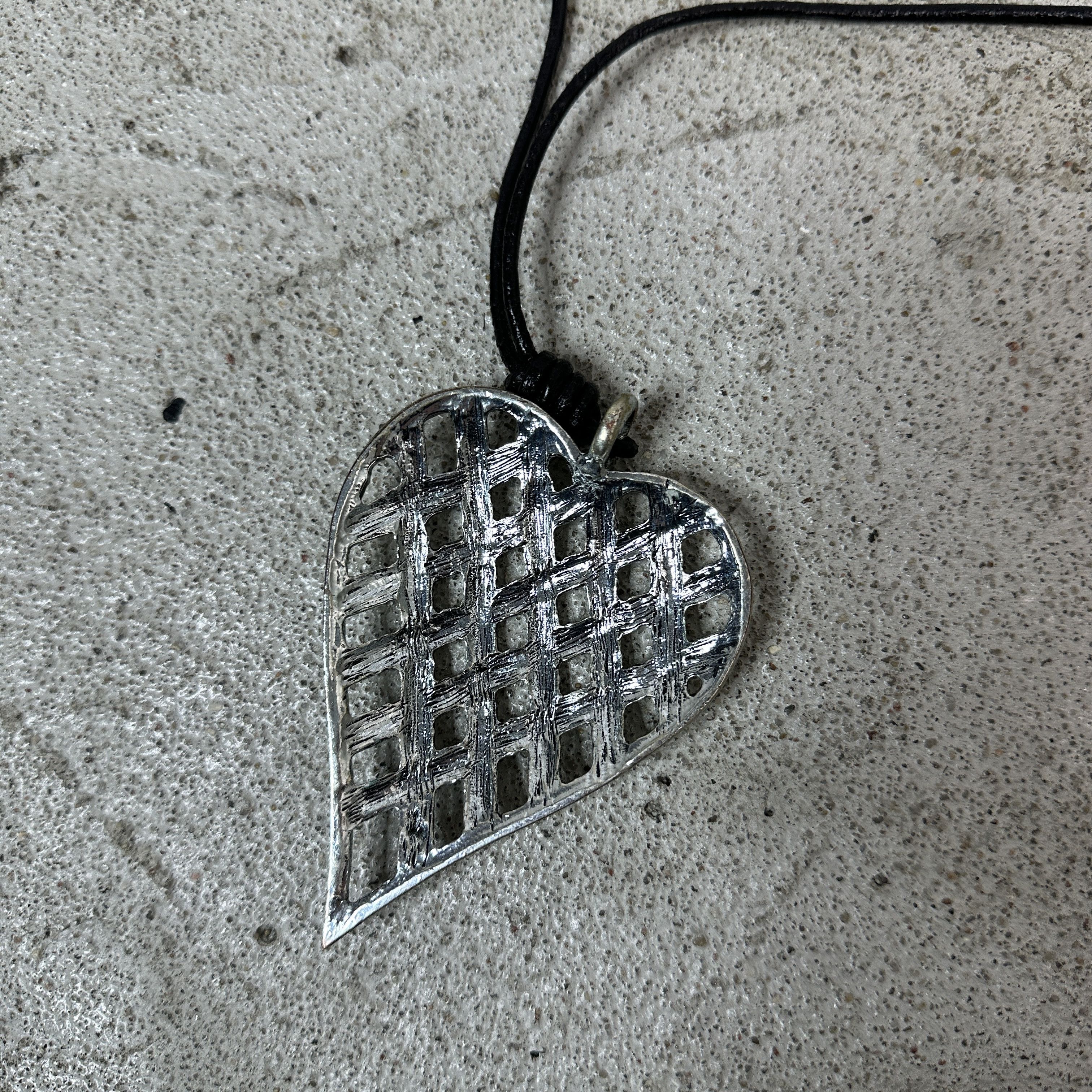 Vintage Vintage Heart Necklace Size ONE SIZE - 5 Thumbnail