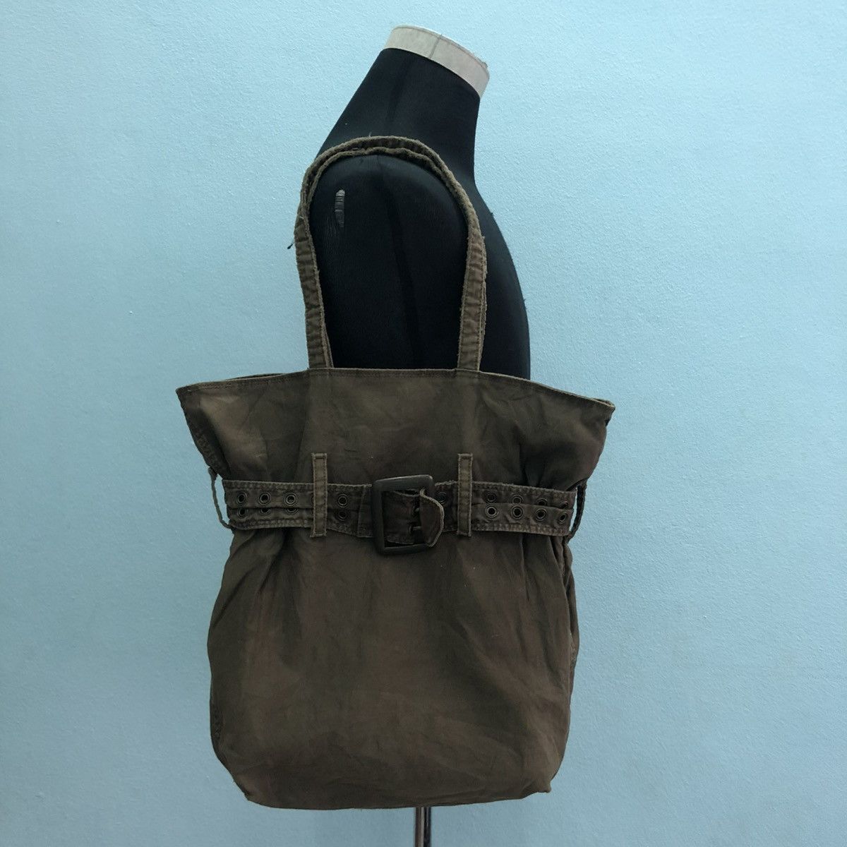 Hysteric Glamour ‼️YES‼️ HYSTERICS GLAMOUR WITH BUCKLE TOTE BAG Size ONE SIZE - 12 Thumbnail