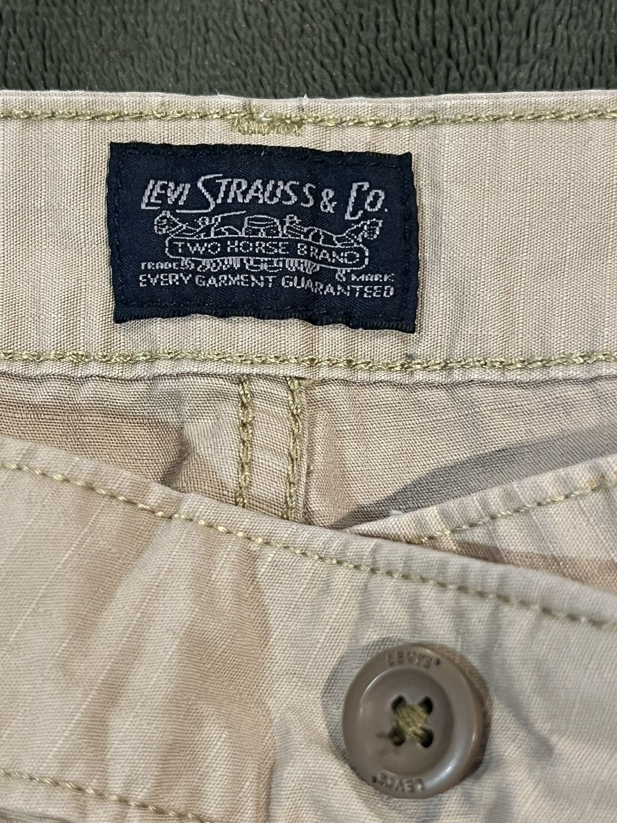 Levi's Levi’s 502 Beige Cargo Shorts - Men’s 38 - Gorpcore/Workwear Size US 38 / EU 54 - 4 Thumbnail