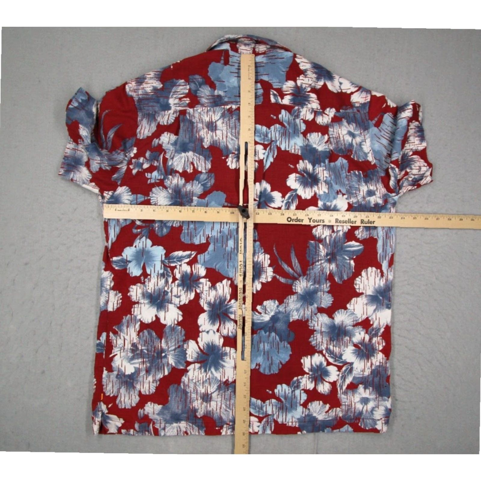 Quiksilver Quiksilver Waterman Shirt Men's XL Red Floral Short Sleeve Button Up Size US XL / EU 56 / 4 - 5 Thumbnail
