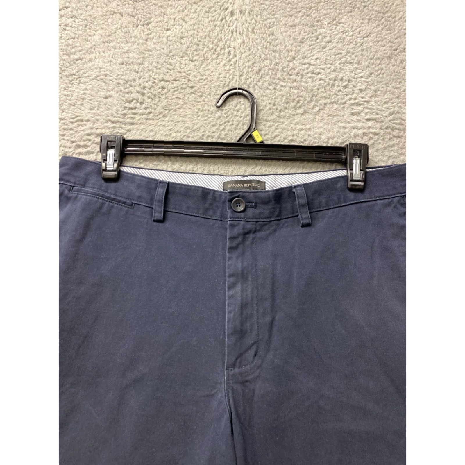 Banana Republic Banana Republic Shorts Men Size 36 Navy 10" Inseam Chino Zip Solid Pockets Casual Spring Summer Size US 36 / EU 52 - 2 Thumbnail