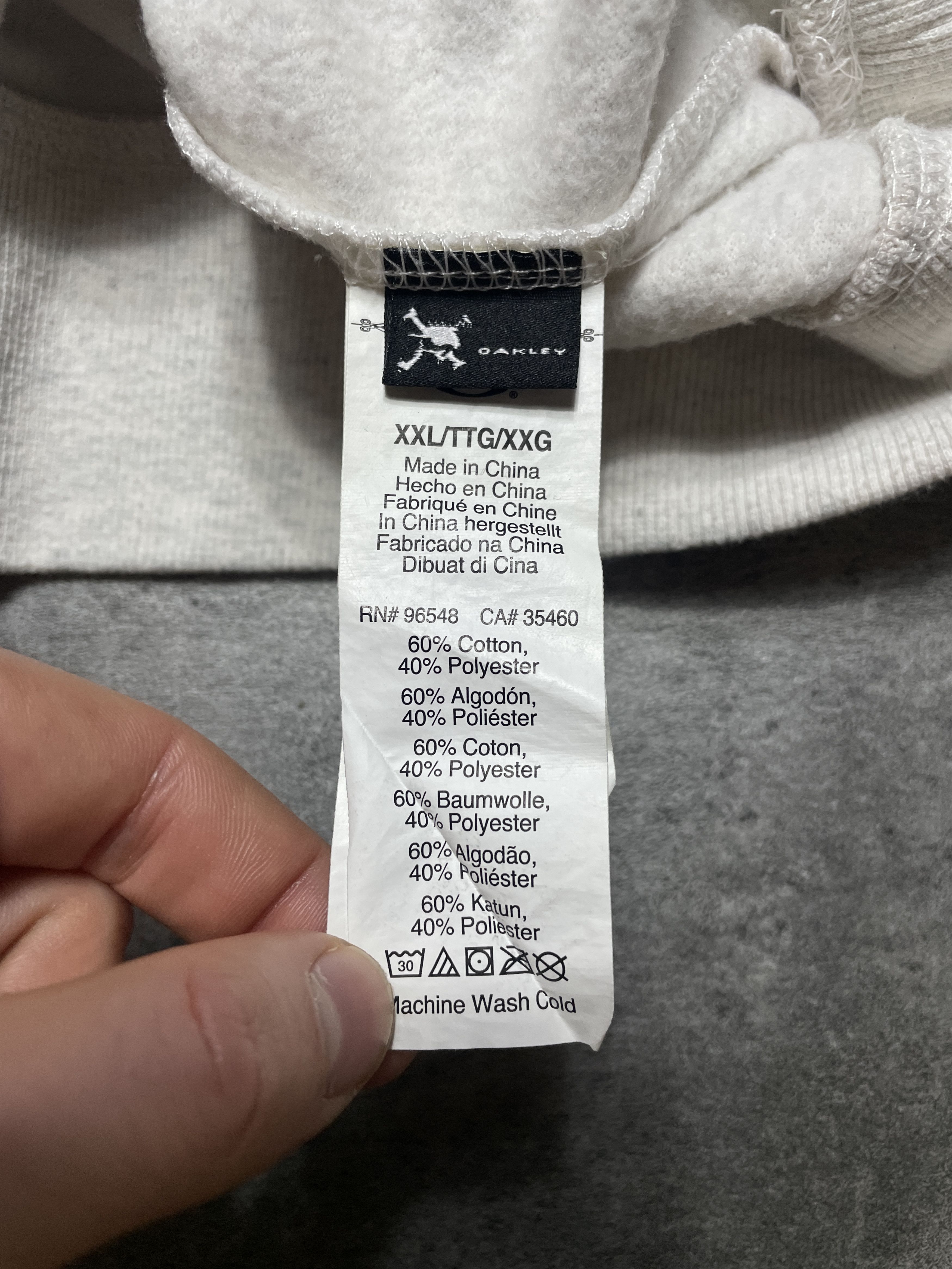 Oakley ❗️RARE❗️Oakley Vintage Y2K Boxy Fit Sweatshirt Crewneck Cozy Size US XXL / EU 58 / 5 - 7 Thumbnail