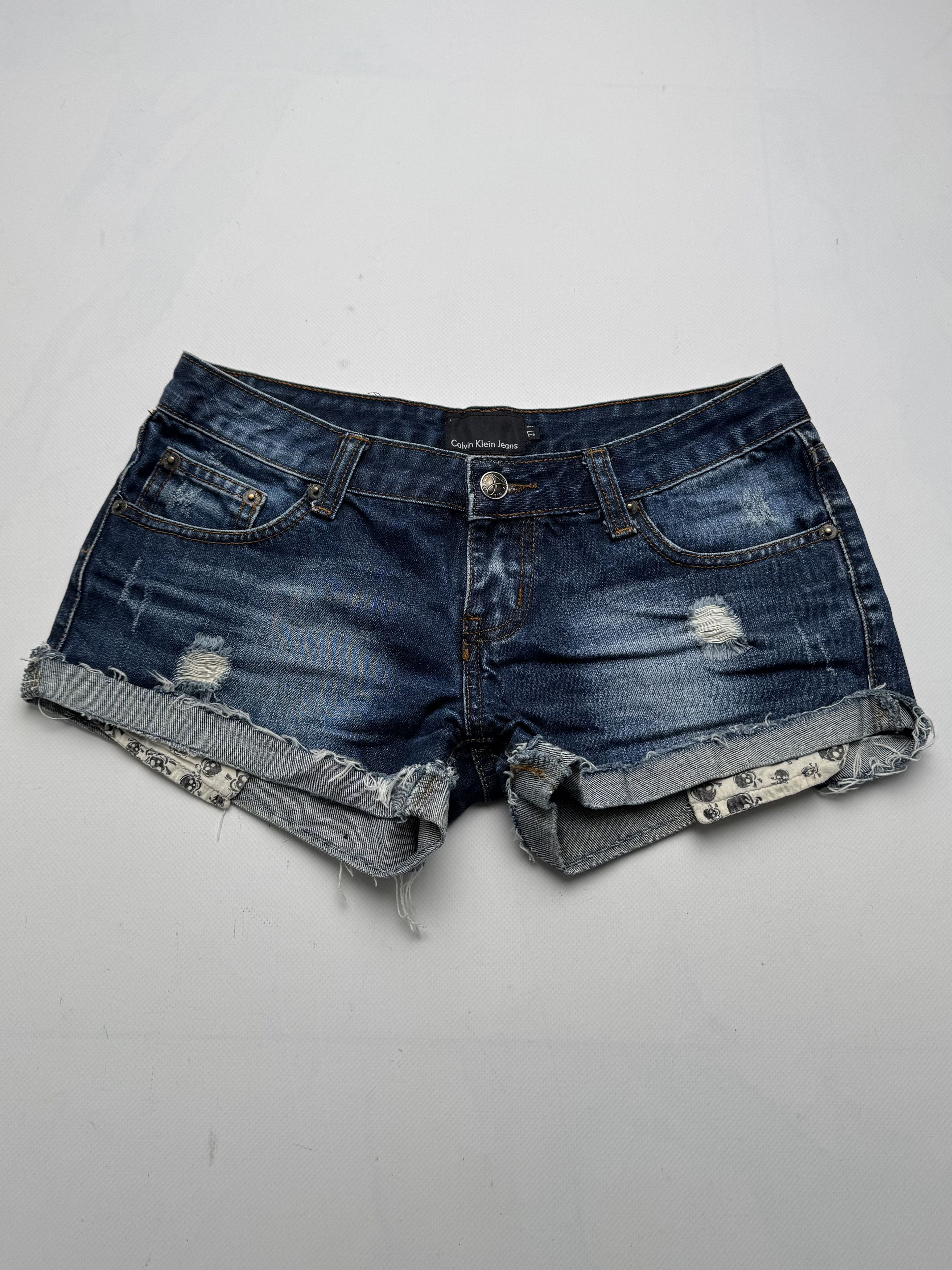 Vintage Y2K Women's Denim Shorts Distressed Cuffed Blue Low Rise E2 Size 27" / US 4 / IT 40 - 1 Thumbnail