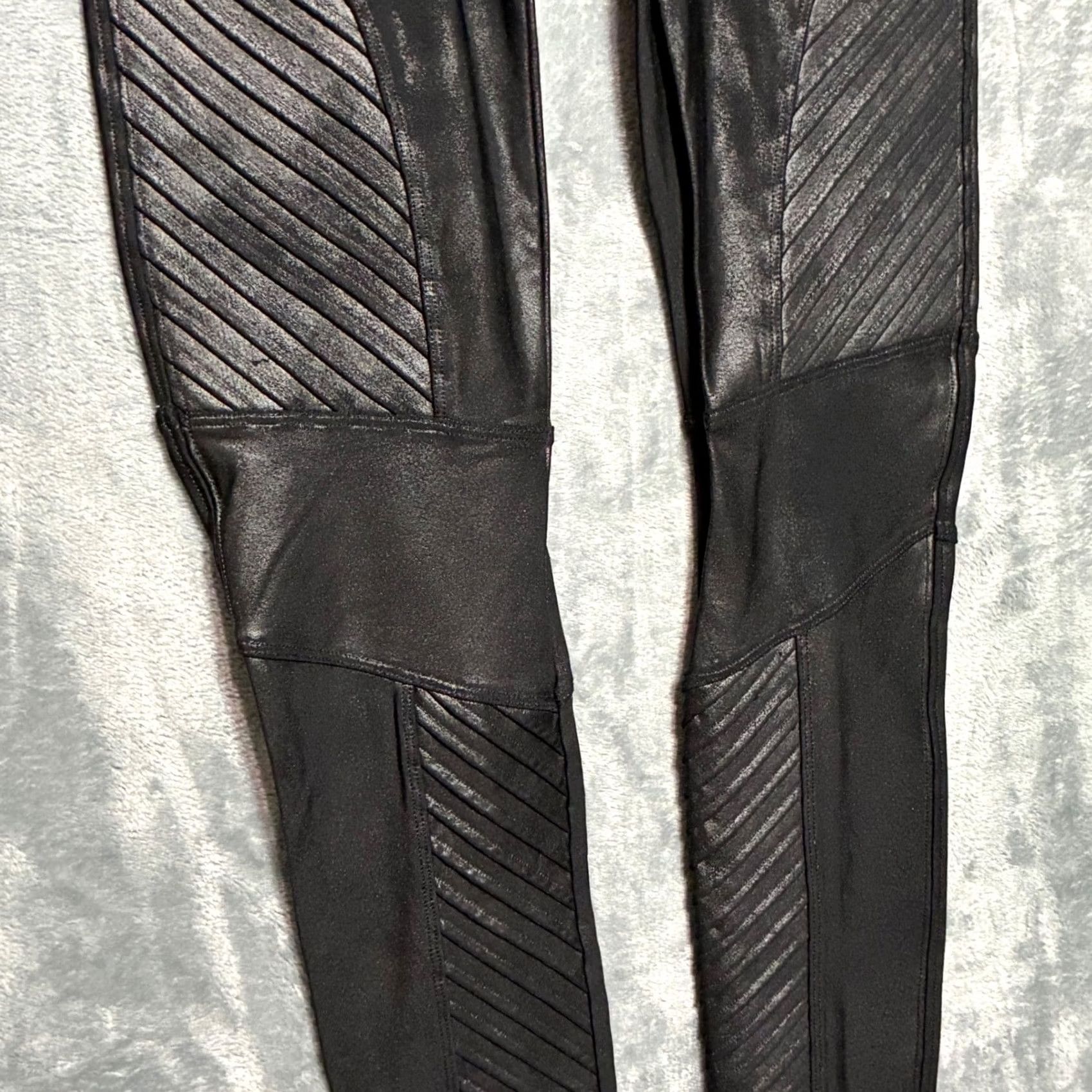 Spanx SPANX Faux Leather Moto Leggings Black High Waist Women's S Leggings Size 28" / US 6 / IT 42 - 5 Thumbnail