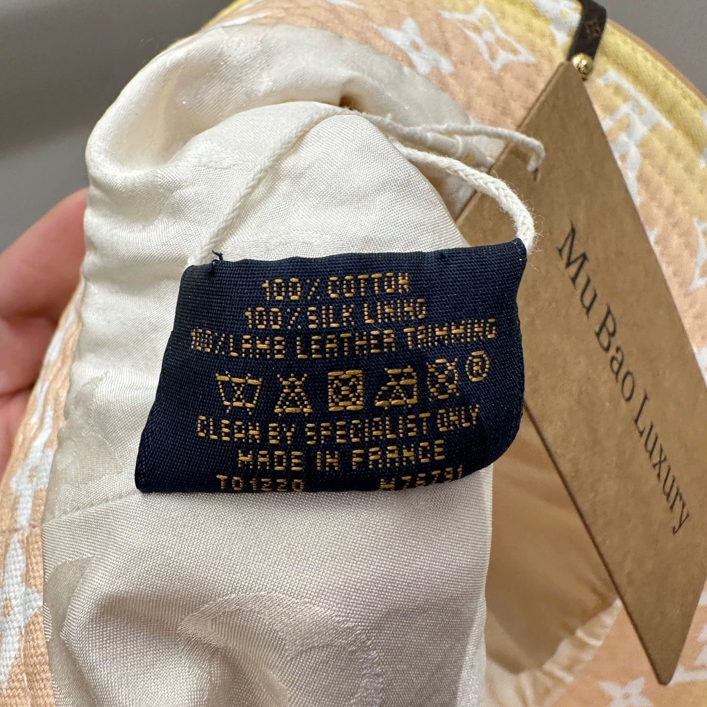 Louis Vuitton LV Gradient Full Print Logo Bucket Hat may670 Size ONE SIZE - 6 Thumbnail