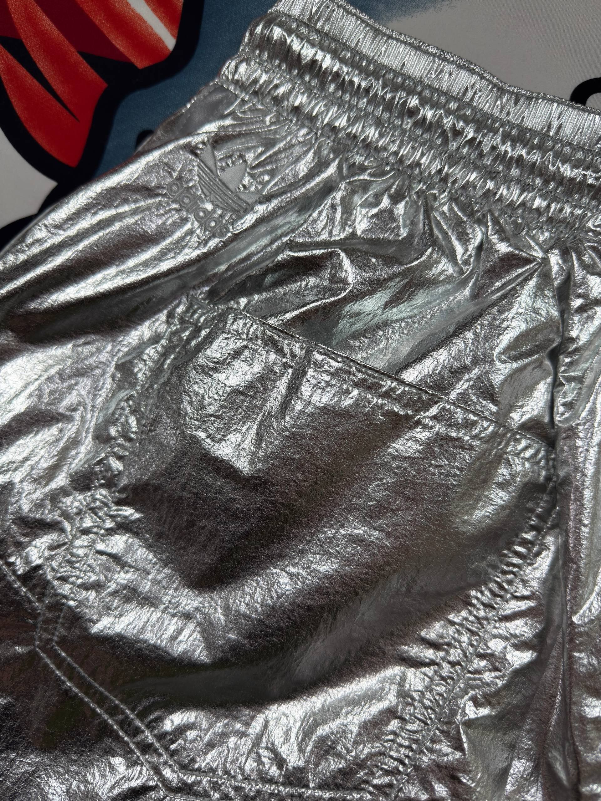 Adidas × Ivy Park Adidas x Ivy Park Beyonce Silver Shorts Size S Size 30" / US 8 / IT 44 - 6 Thumbnail