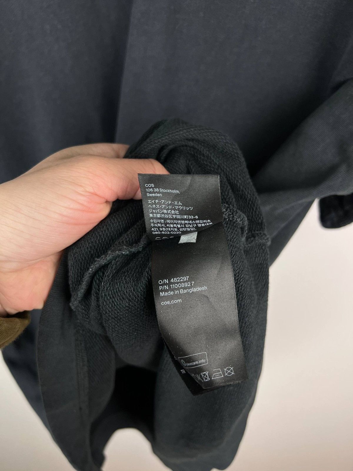 Cos Cos luxury oversized t-shirts size S Size US S / EU 44-46 / 1 - 7 Thumbnail