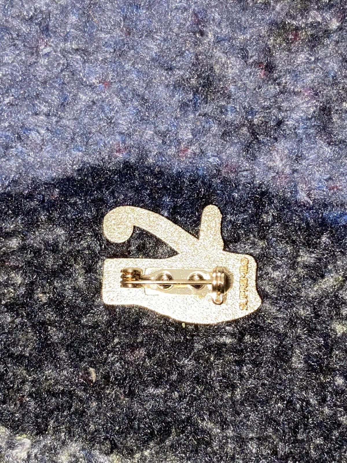 Supreme Supreme Eye Pin Size ONE SIZE - 2 Thumbnail