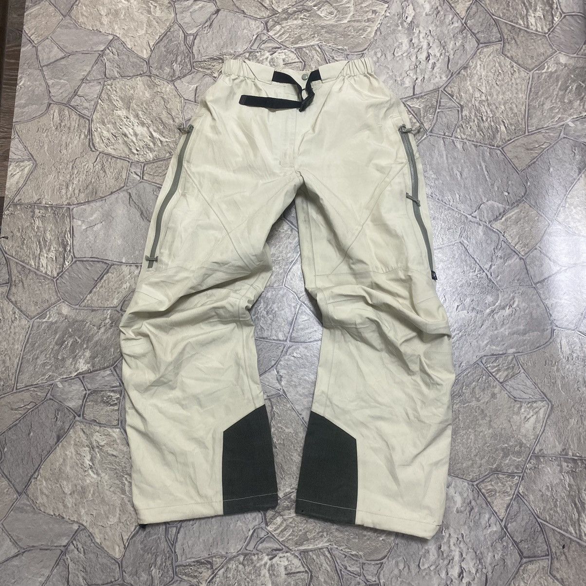 Arc'teryx ARCTERYX Pants Trekking Gore-Tex Size US 32 / EU 48 - 1 Thumbnail