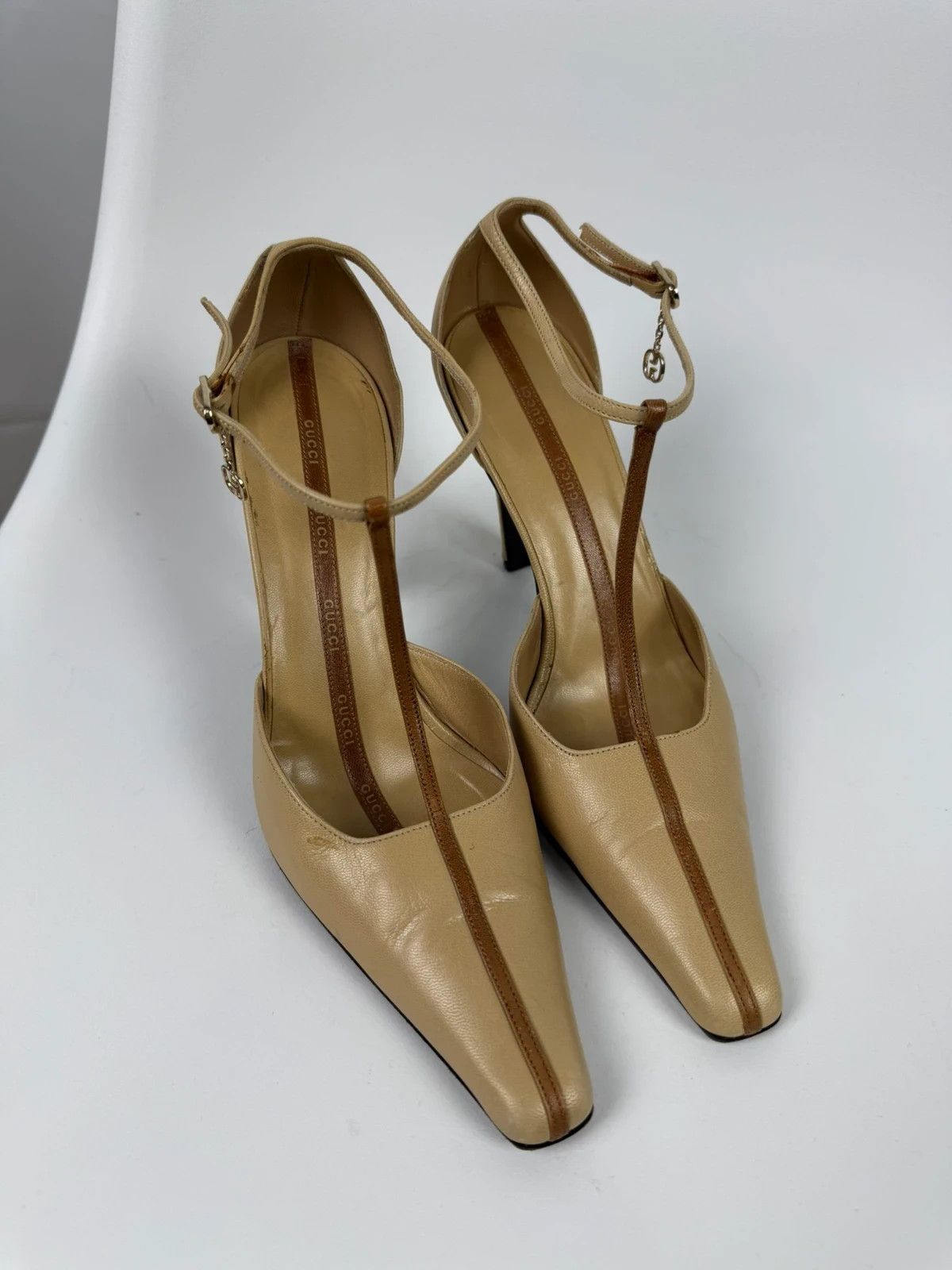 Gucci Gucci Leather GG T-Strap Pump size 38 Size US 8 / IT 38 - 8 Thumbnail