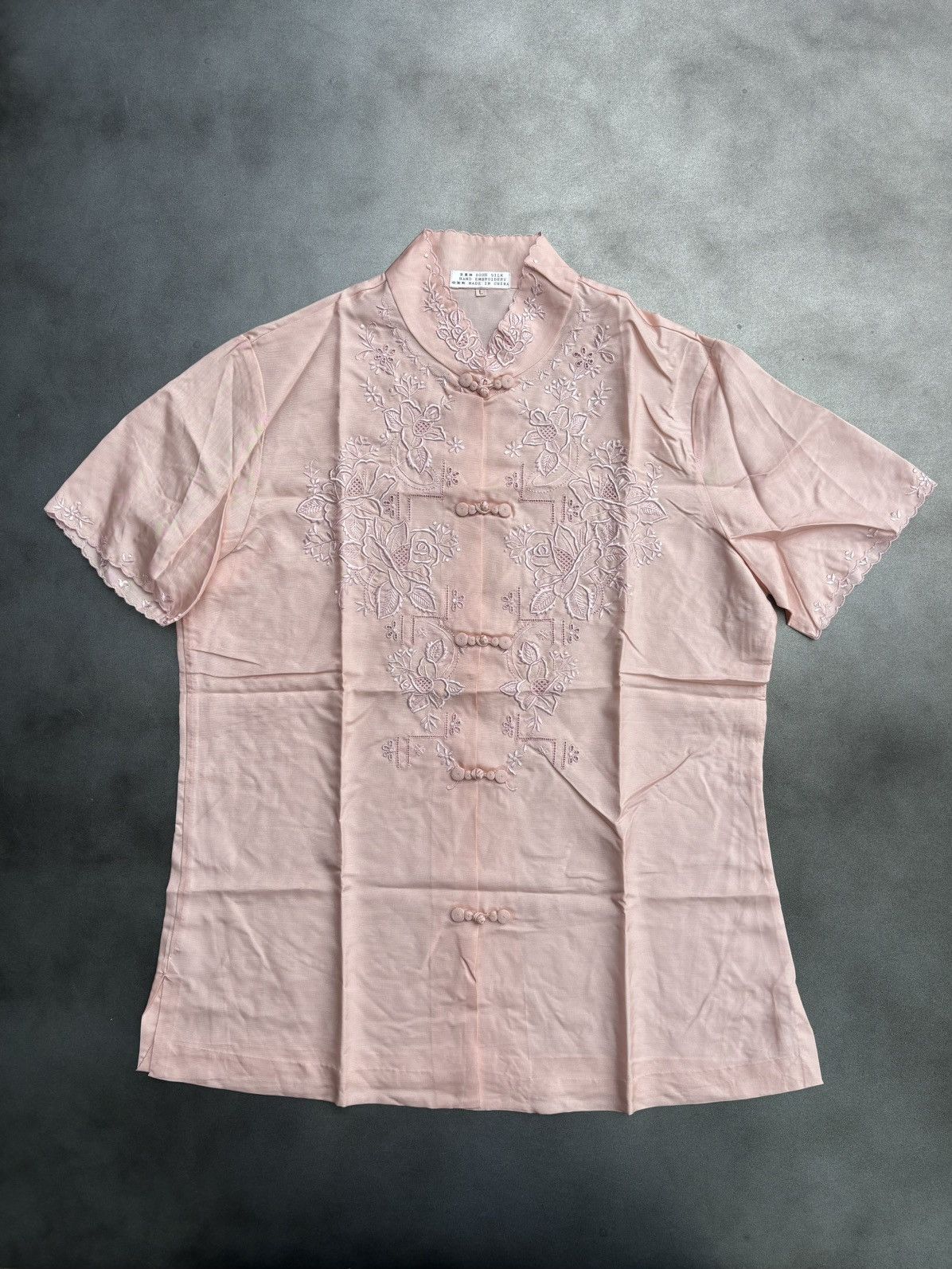 Vintage Vintage Hand Embroidered Silk Short Sleeve Chinese Mandarin Size M / US 6-8 / IT 42-44 - 1 Thumbnail
