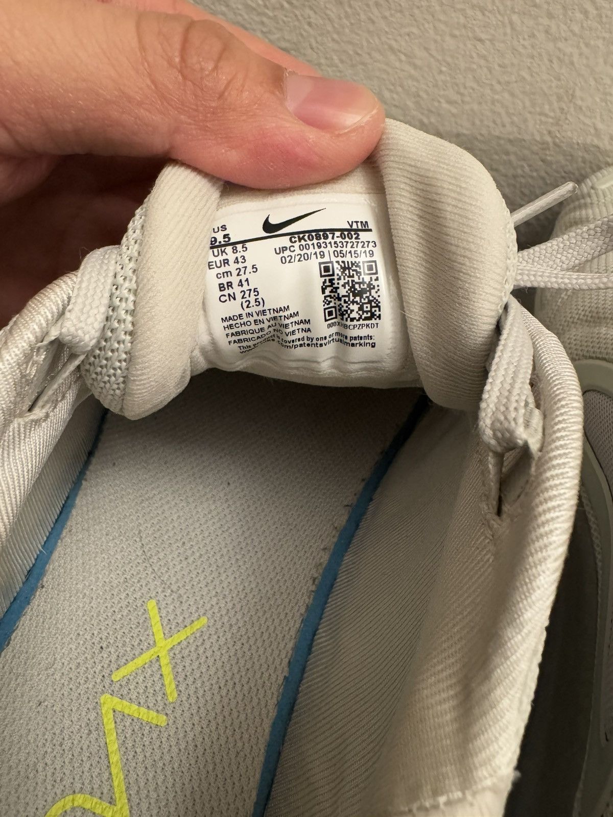 Nike Airmax 720 Size US 9.5 / EU 42-43 - 6 Thumbnail