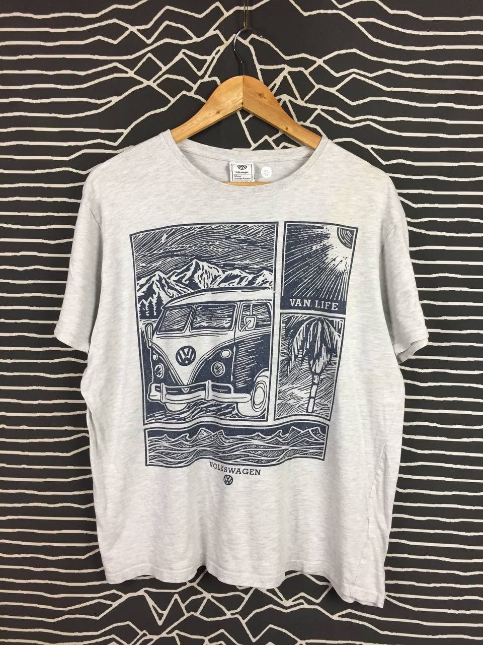 Vintage Volkswagen VW Official Licensed Product Van Life Tee Size US XL / EU 56 / 4 - 1 Thumbnail