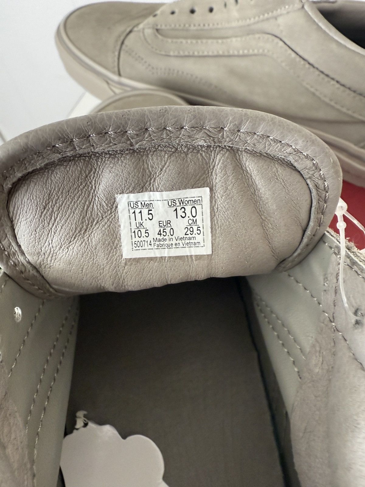 Neighborhood vans old skool neighborhood greige Size US 11.5 / EU 44-45 - 5 Thumbnail