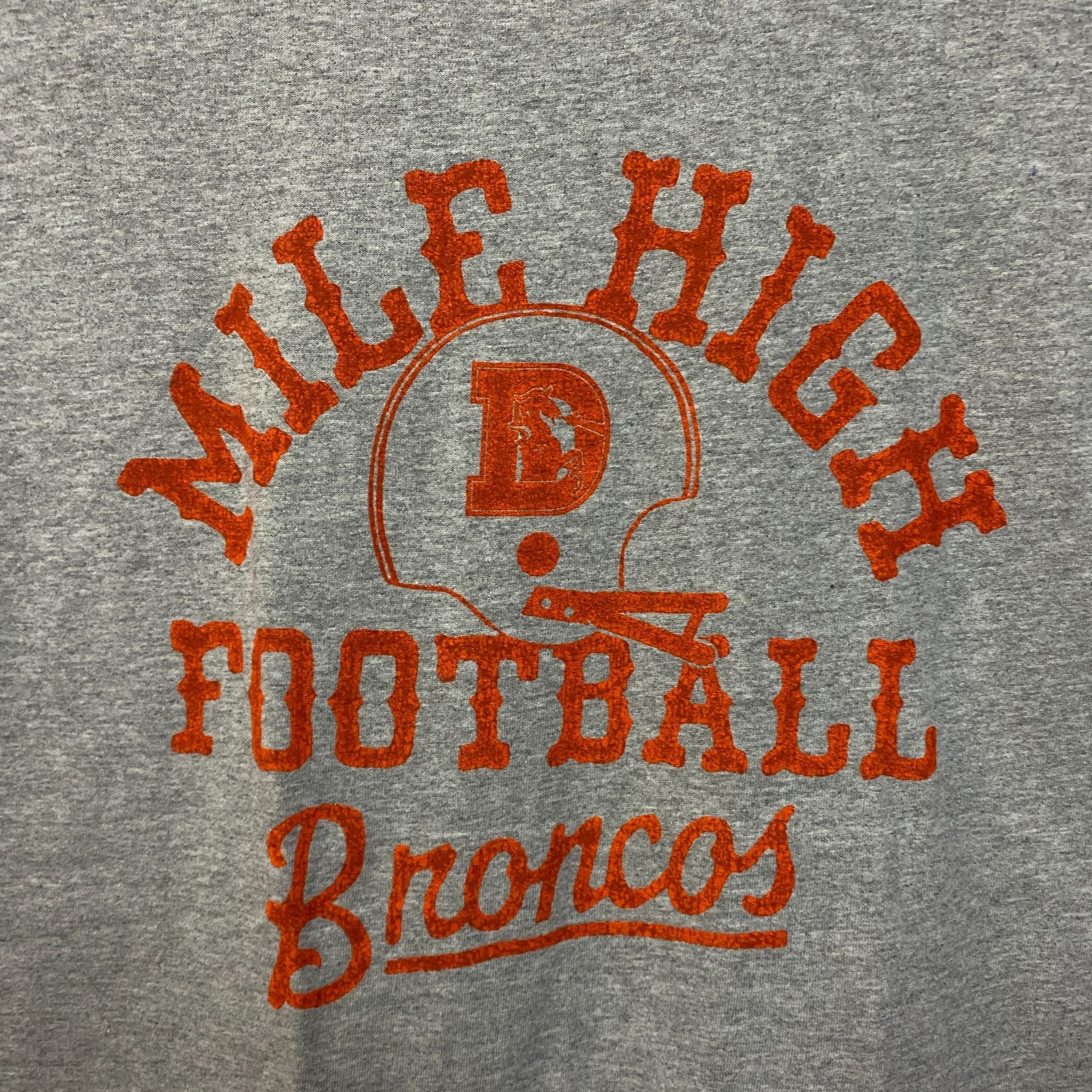 Majestic Denver Broncos Mile High Football NFL Throwback Team Tee med Size US M / EU 48-50 / 2 - 2 Thumbnail