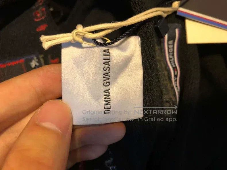Vetements Vetements Fake Two-Piece Sweatshirt Size US S / EU 44-46 / 1 - 4 Thumbnail