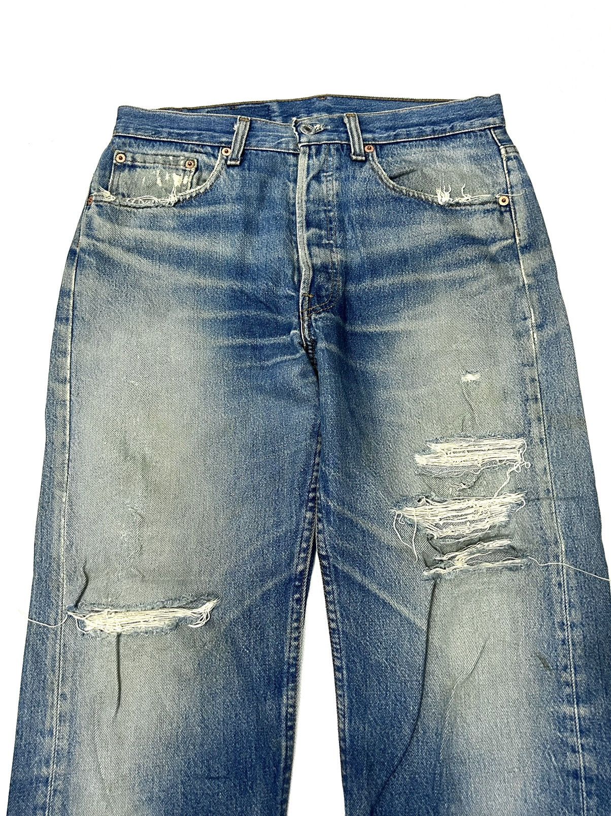 Levi's × Levi's Vintage Clothing Vintage Levis 501 xx Button 522 Distressed Jeans Size US 31 - 4 Thumbnail