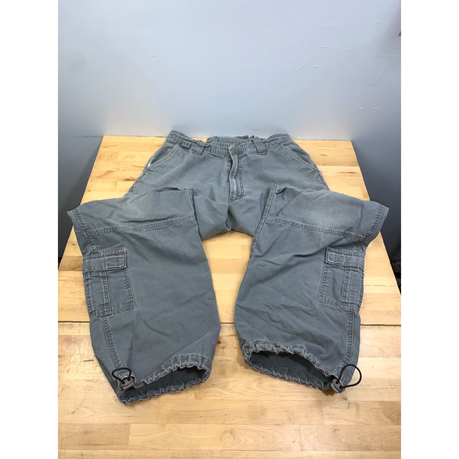 Vintage VINTAGE Canyon River Blues Double Cargo Jeans Mens 34x32 Baggy Y2K Green Gray 11182 Size US 34 / EU 50 - 6 Thumbnail