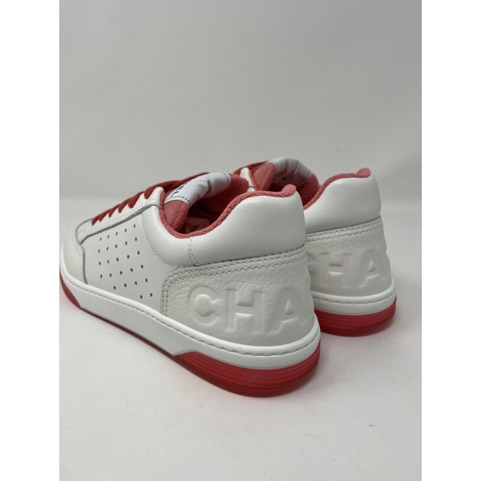 Chanel Chanel Sneakers 22P White & Red NIB 38 Size US 7 / IT 37 - 5 Thumbnail