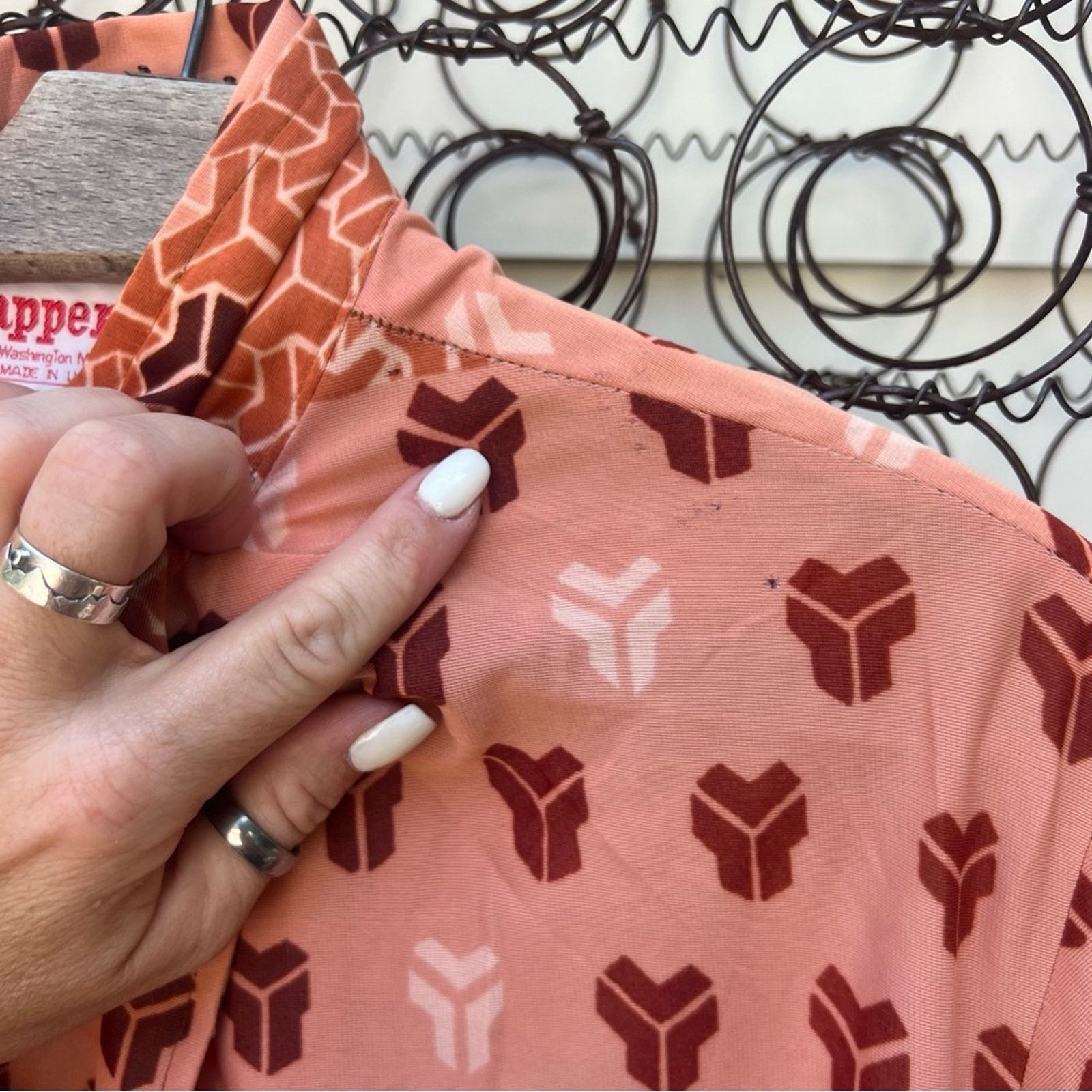 Vintage 70s Rust Salmon Geometric Disco DaggerPoint Collar Shirt XLT Size US XL / EU 56 / 4 - 6 Thumbnail