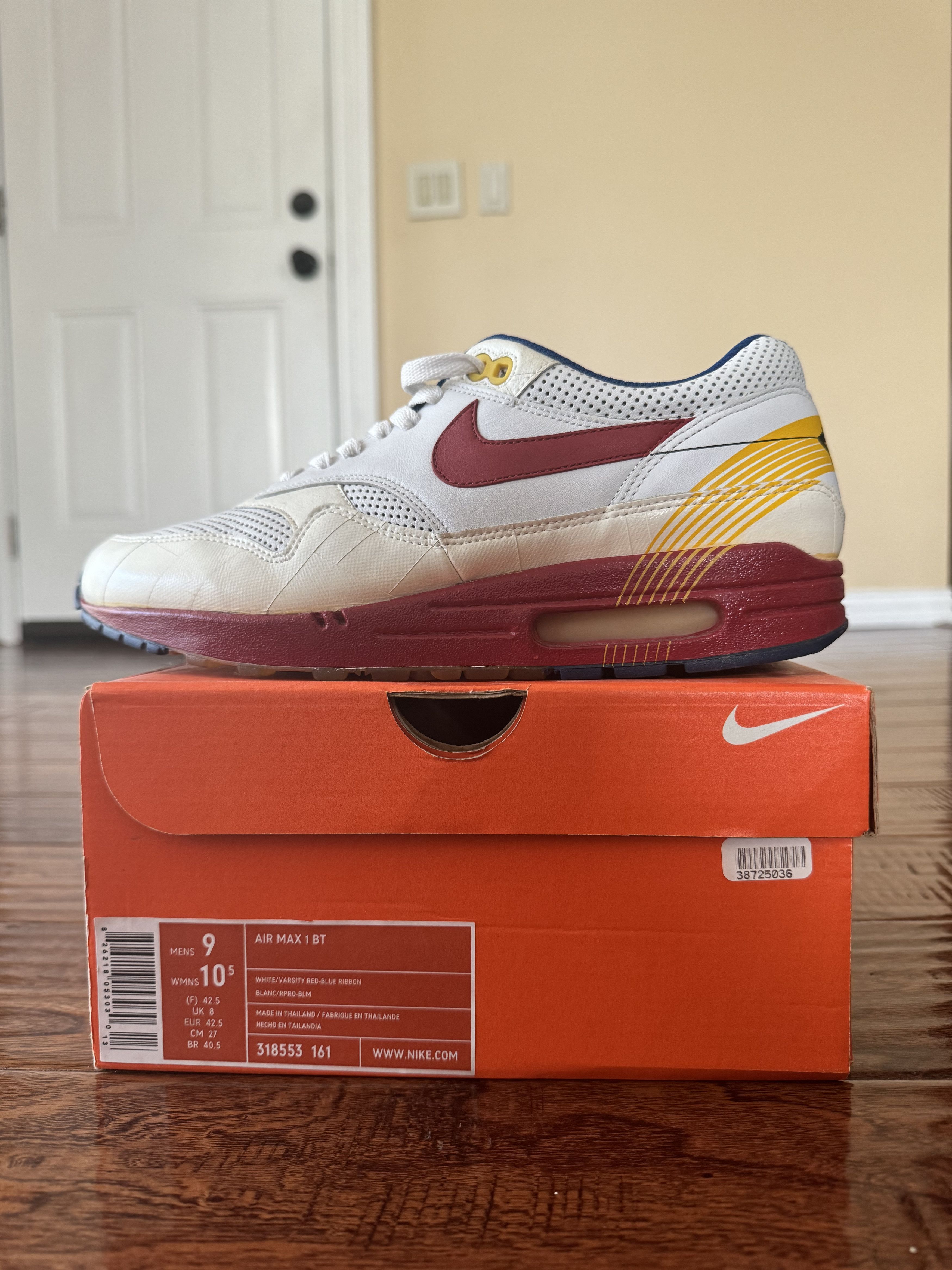 Nike Nike Air Max 1 BT "1984 Olympics High Jump Record" 2007 Size US 9 / EU 42 - 2 Thumbnail