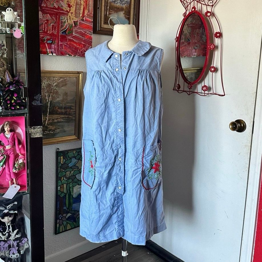 Other no brand blue button up red floral embroidered dress Size XL / US 12-14 / IT 48-50 - 1 Thumbnail