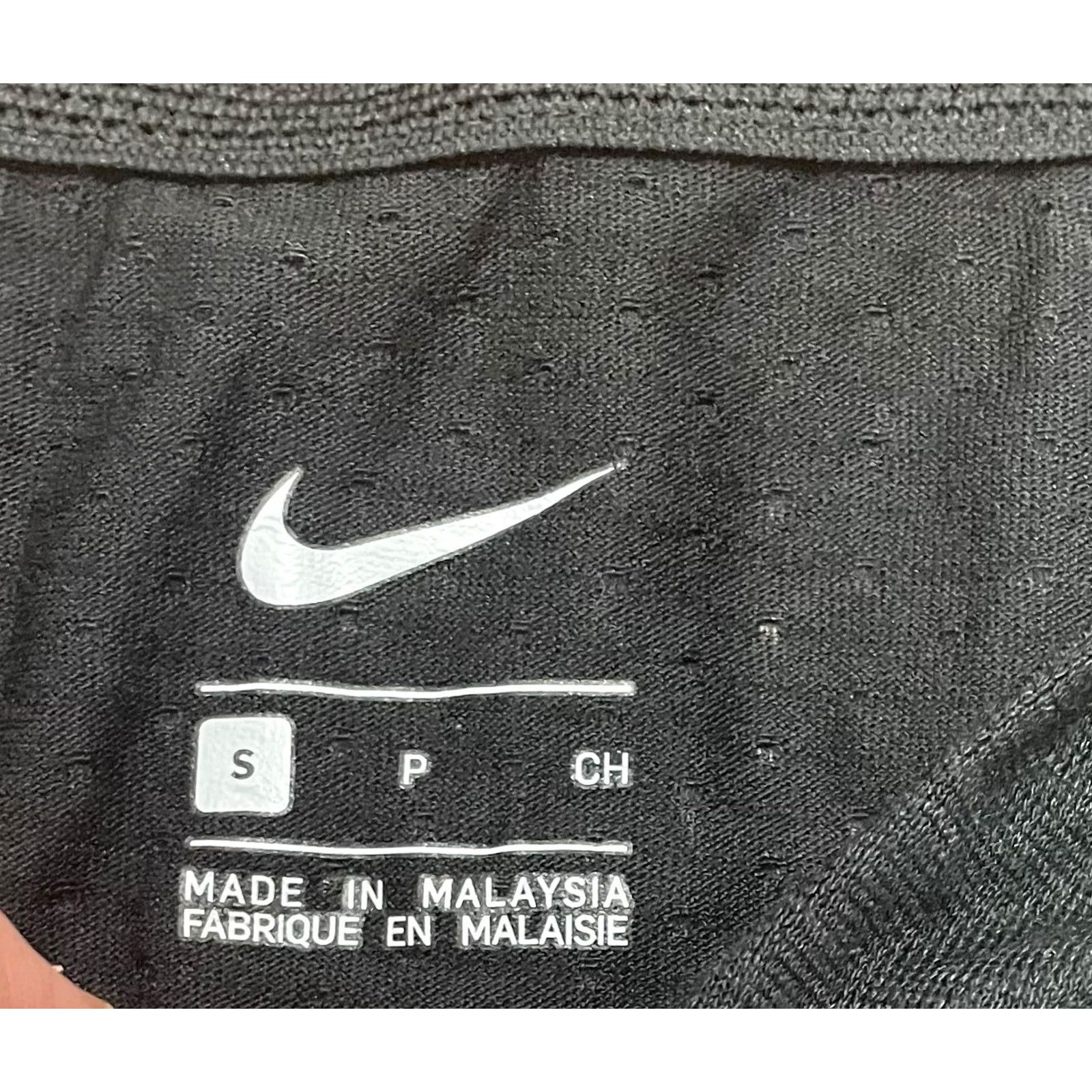 Nike Nike Dri-Fit ShortSleeve Player Shirt UV Black Men's SportsFootball Small NWT Size US S / EU 44-46 / 1 - 7 Thumbnail