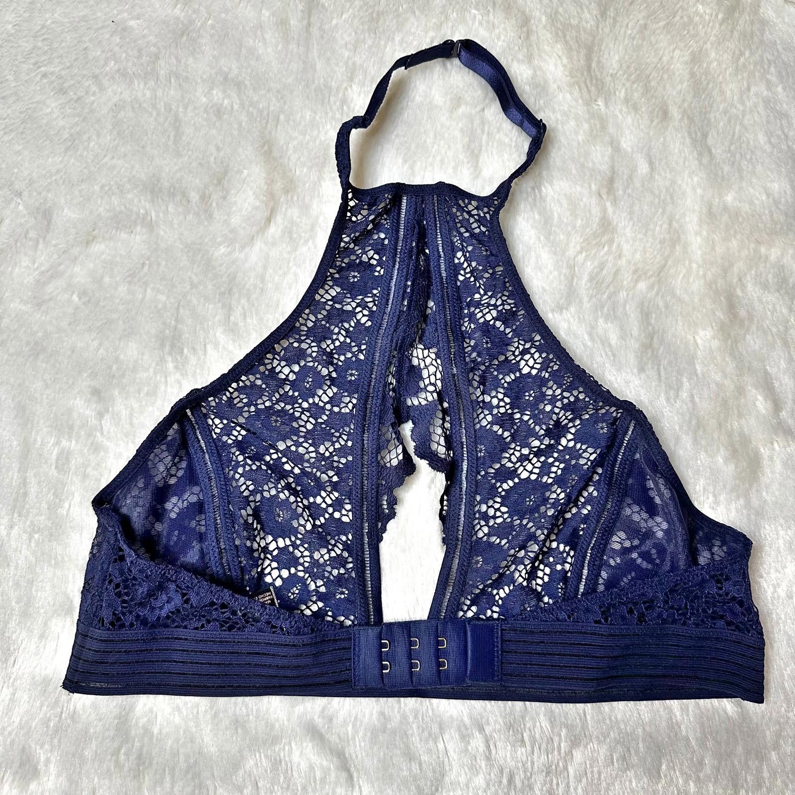 Victoria's Secret NEW Victoria’s Secret Very Sexy Lace Halter Bralette Size S Size ONE SIZE - 3 Thumbnail