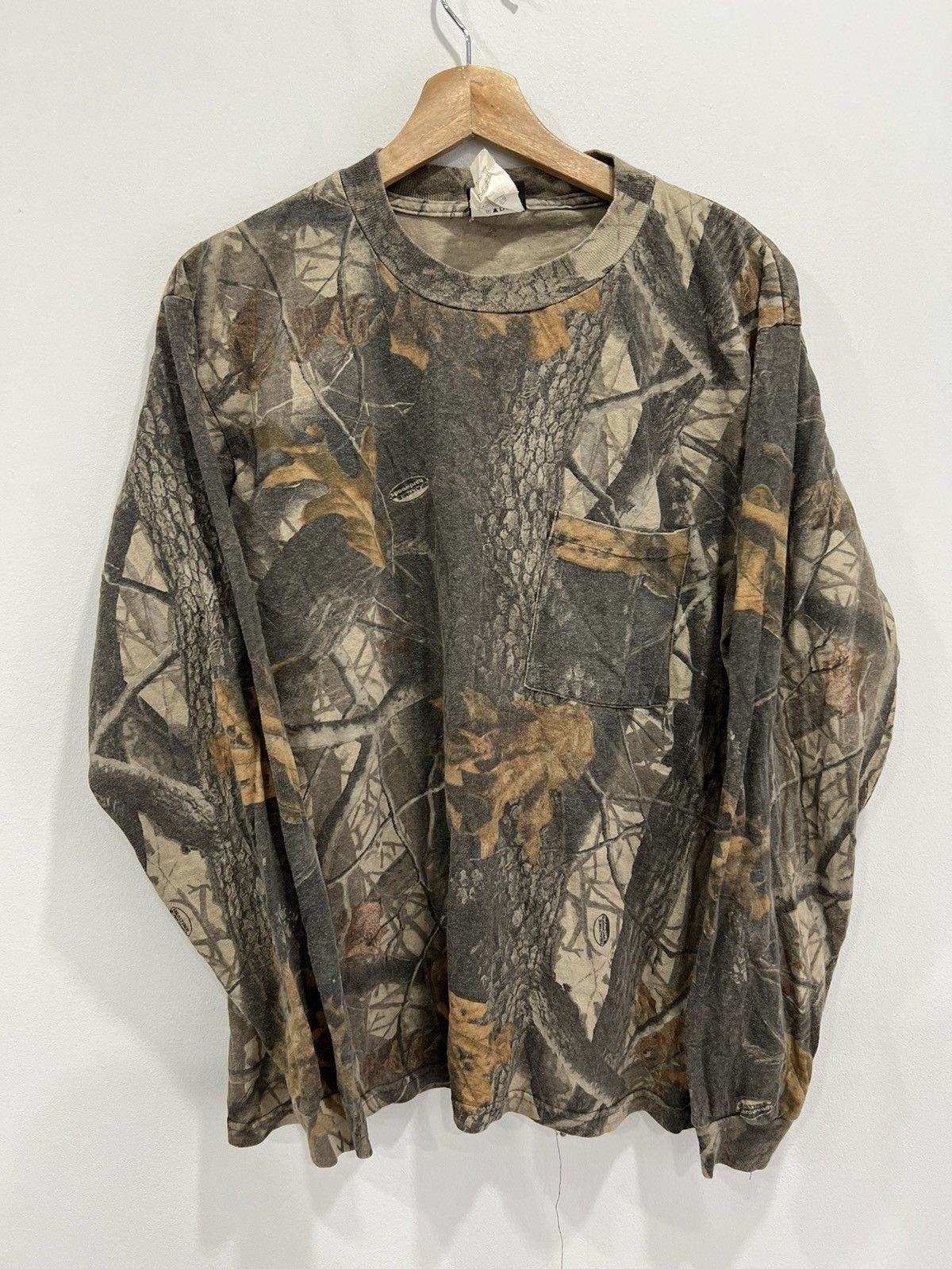 Japanese Brand Vintage Camo Rral Tree Mossy Oak Longsleeve shirt Size US M / EU 48-50 / 2 - 1 Thumbnail