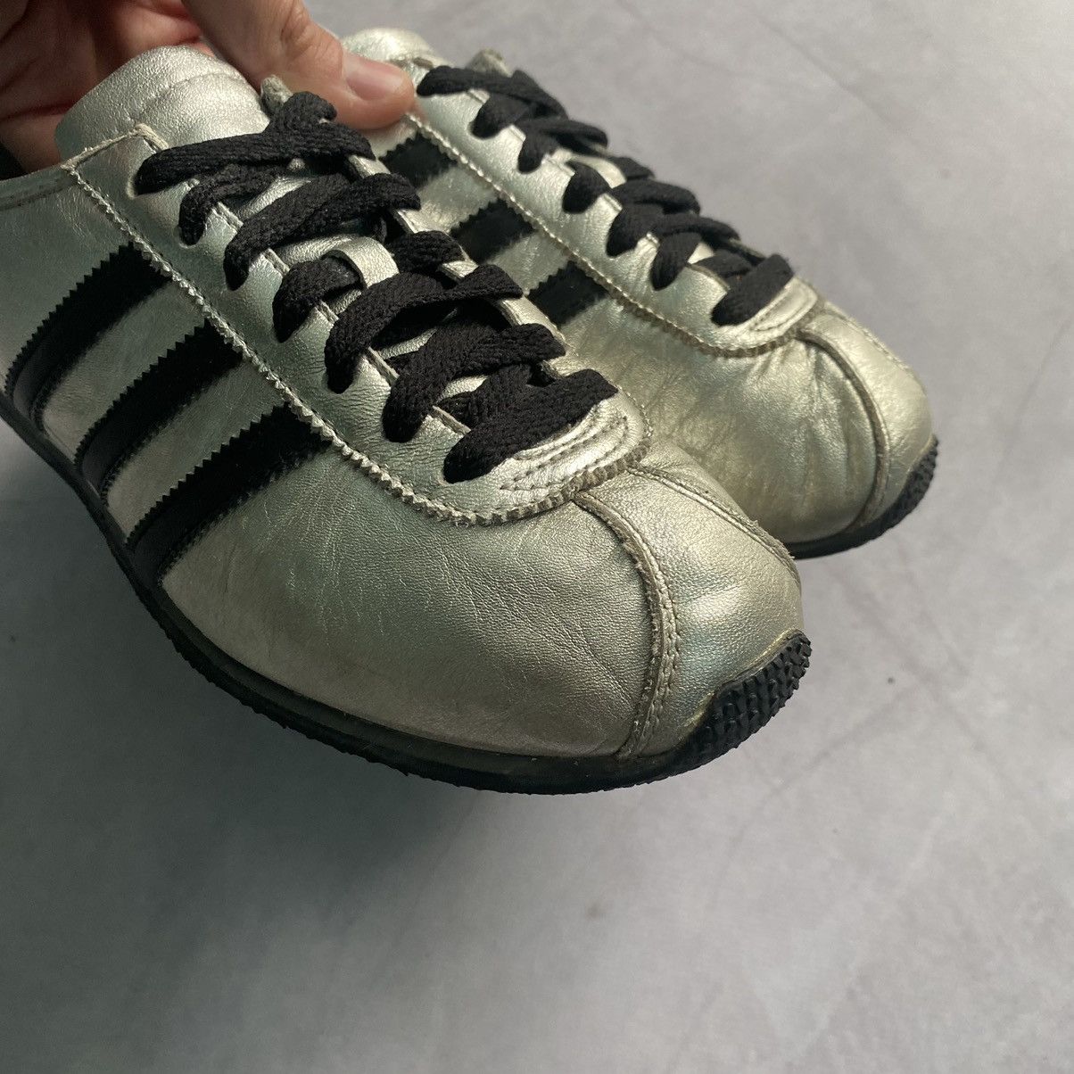 Adidas 2008 Adidas Silver Onitsuka Tiger Y-3 Vibe Sneakers Shoes Size US 5 / EU 37 - 7 Thumbnail