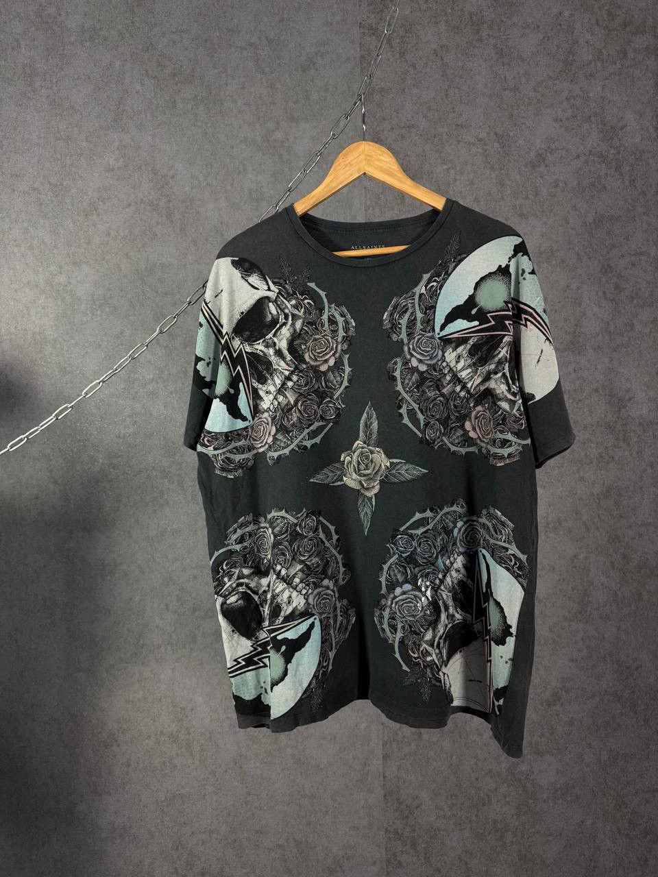 Allsaints Allsaints designer art crazy skulls oversized tee Size US L / EU 52-54 / 3 - 1 Thumbnail
